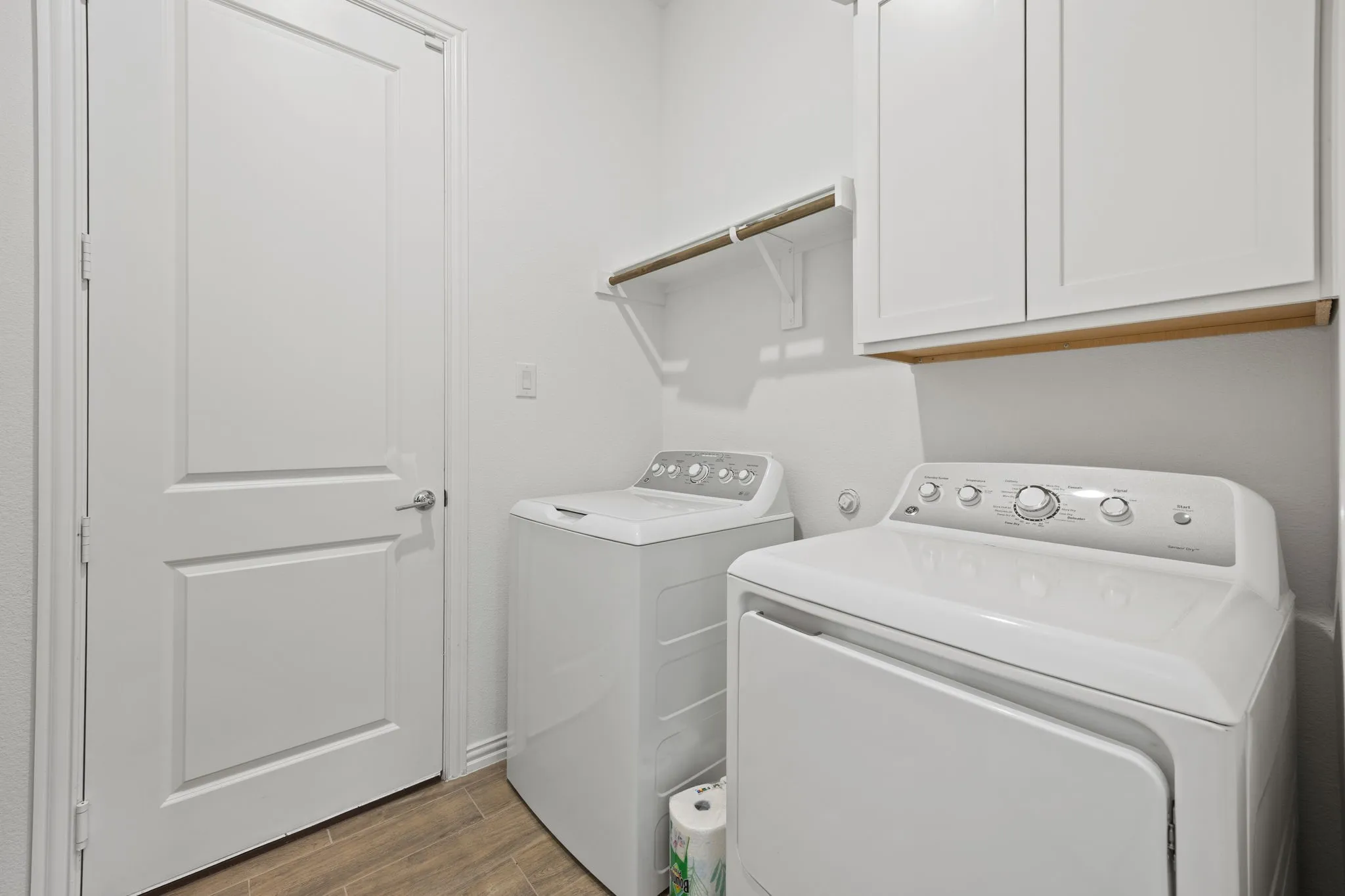 Single Family Residence For Sale in Tarrant County , 4709 Kings Garden Parkway, Arlington, Texas 76005, 2 Bedroom, 2 Bathroom, 2 Garage spaces, 1,774 Sqft, built in 2023, mls#21391008, Real Estate Agent in Arlington, Homes For Sale in Tarrant county, Homes For Sale in Arlington, Realtor in Arlington Texas, Real Estate Brokerage Independent Realty Texas, Luminita Cordes Realtor