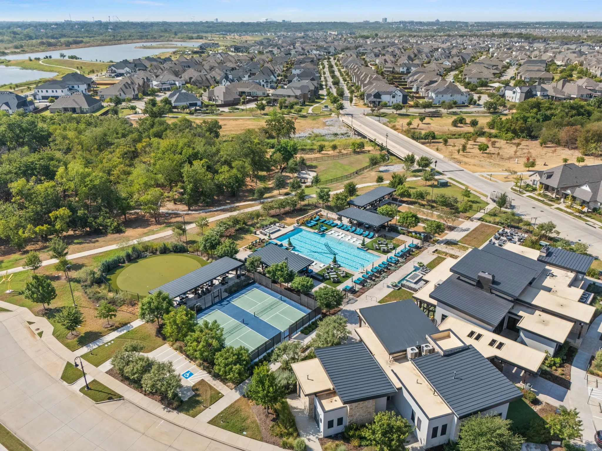 Single Family Residence For Sale in Tarrant County , 4709 Kings Garden Parkway, Arlington, Texas 76005, 2 Bedroom, 2 Bathroom, 2 Garage spaces, 1,774 Sqft, built in 2023, mls#21391008, Real Estate Agent in Arlington, Homes For Sale in Tarrant county, Homes For Sale in Arlington, Realtor in Arlington Texas, Real Estate Brokerage Independent Realty Texas, Luminita Cordes Realtor