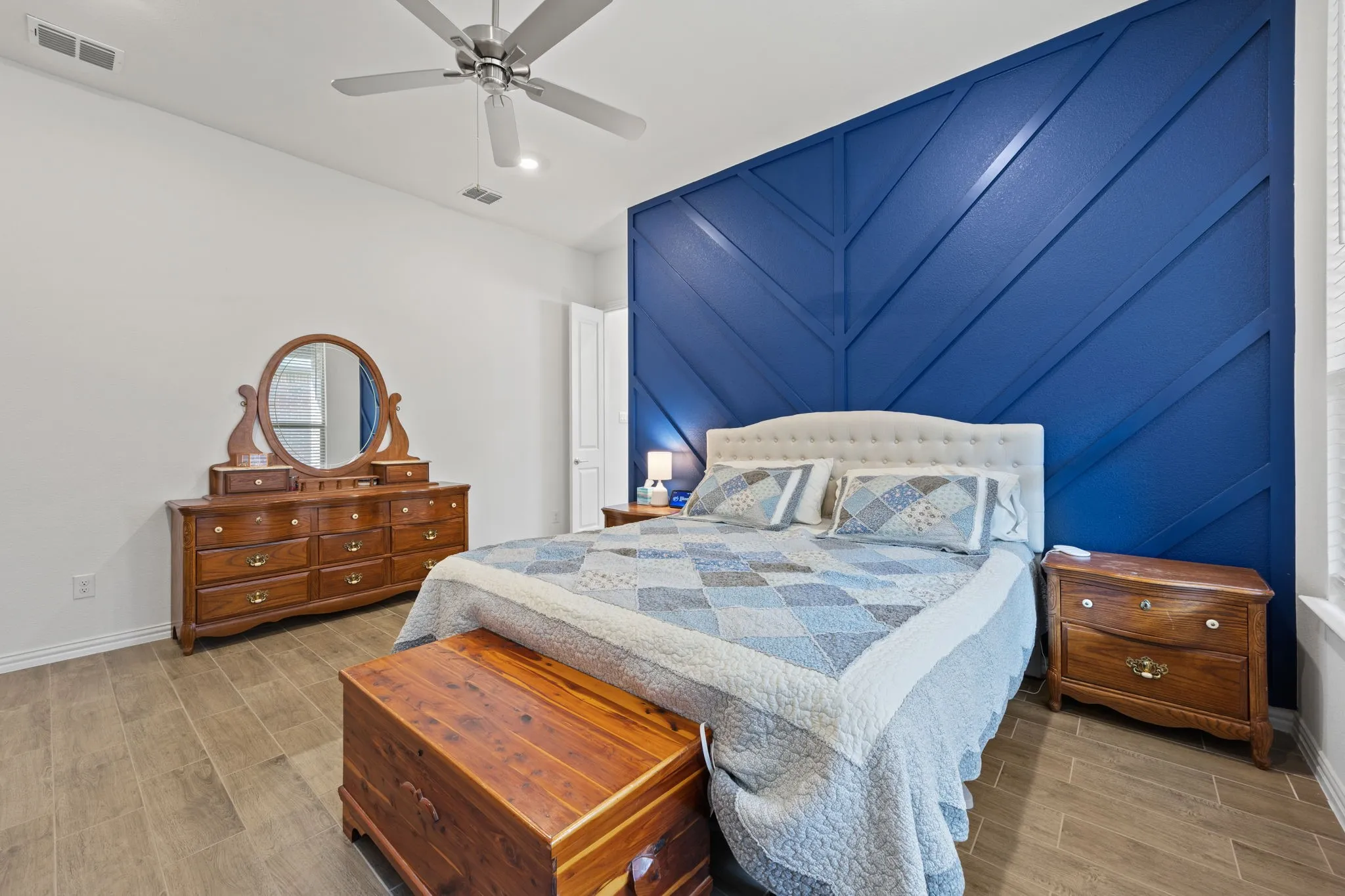 Single Family Residence For Sale in Tarrant County , 4709 Kings Garden Parkway, Arlington, Texas 76005, 2 Bedroom, 2 Bathroom, 2 Garage spaces, 1,774 Sqft, built in 2023, mls#21391008, Real Estate Agent in Arlington, Homes For Sale in Tarrant county, Homes For Sale in Arlington, Realtor in Arlington Texas, Real Estate Brokerage Independent Realty Texas, Luminita Cordes Realtor