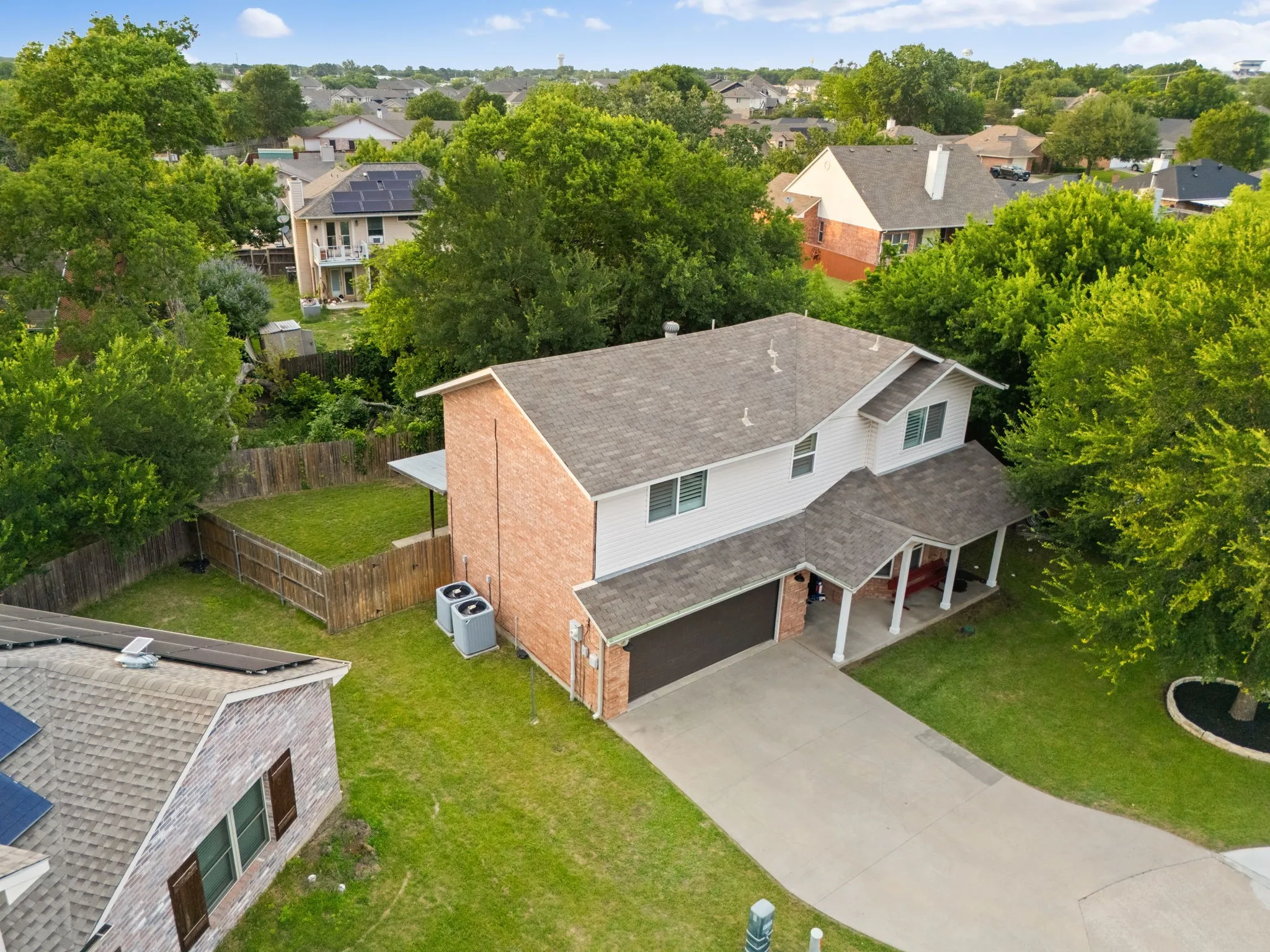 Single Family Residence For Sale in Collin County , 336 Timbercreek Court, Princeton, Texas 75407, 4 Bedroom, 3 Bathroom, 2 Garage spaces, 1,793 Sqft, built in 2003, mls#21391069, Real Estate Agent in Princeton, Homes For Sale in Collin county, Homes For Sale in Princeton, Realtor in Princeton Texas, Real Estate Brokerage Independent Realty Texas, Luminita Cordes Realtor