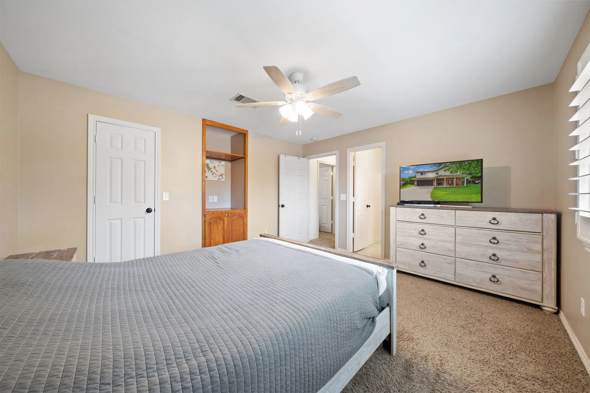 Single Family Residence For Sale in Collin County , 336 Timbercreek Court, Princeton, Texas 75407, 4 Bedroom, 3 Bathroom, 2 Garage spaces, 1,793 Sqft, built in 2003, mls#21391069, Real Estate Agent in Princeton, Homes For Sale in Collin county, Homes For Sale in Princeton, Realtor in Princeton Texas, Real Estate Brokerage Independent Realty Texas, Luminita Cordes Realtor