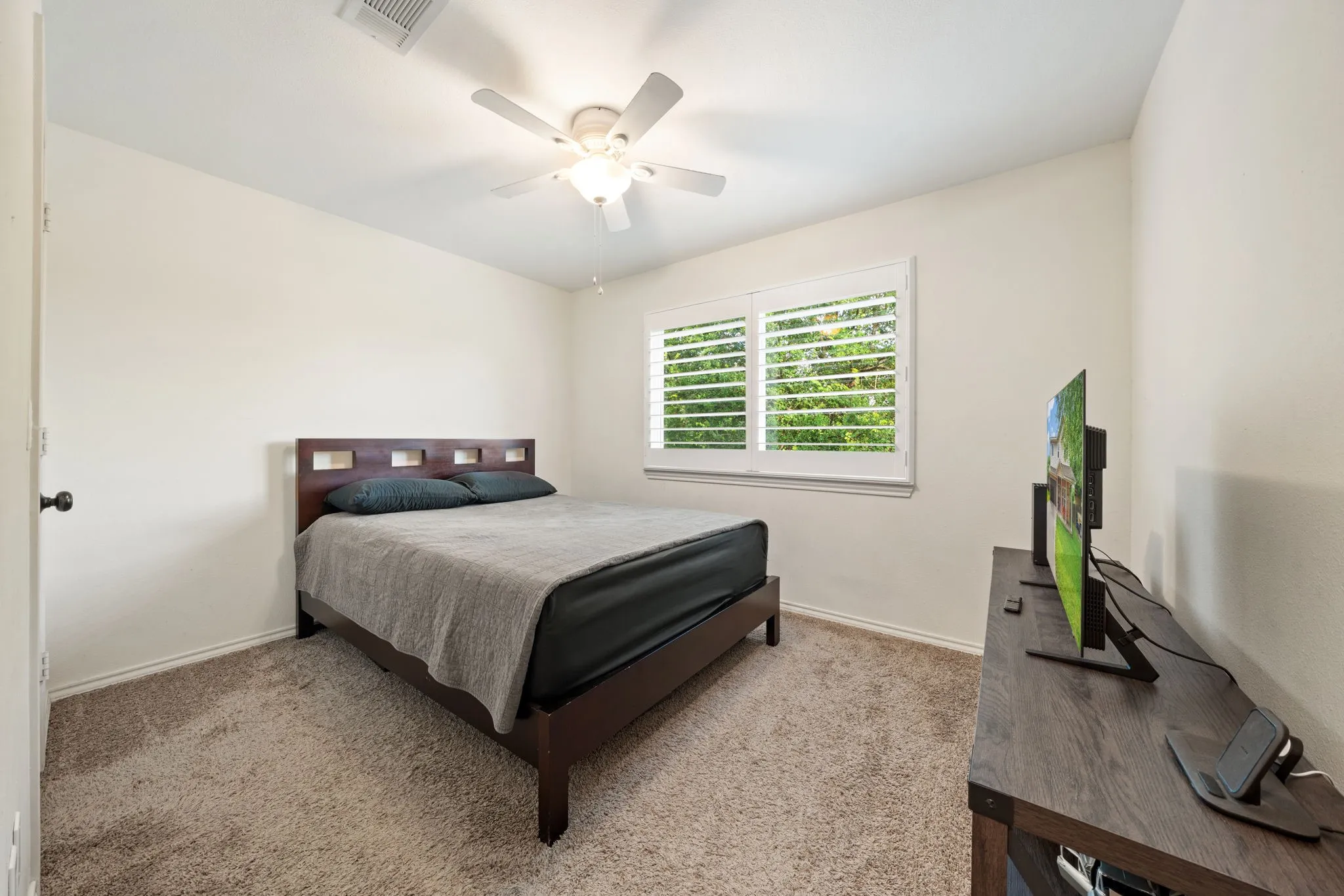 Single Family Residence For Sale in Collin County , 336 Timbercreek Court, Princeton, Texas 75407, 4 Bedroom, 3 Bathroom, 2 Garage spaces, 1,793 Sqft, built in 2003, mls#21391069, Real Estate Agent in Princeton, Homes For Sale in Collin county, Homes For Sale in Princeton, Realtor in Princeton Texas, Real Estate Brokerage Independent Realty Texas, Luminita Cordes Realtor