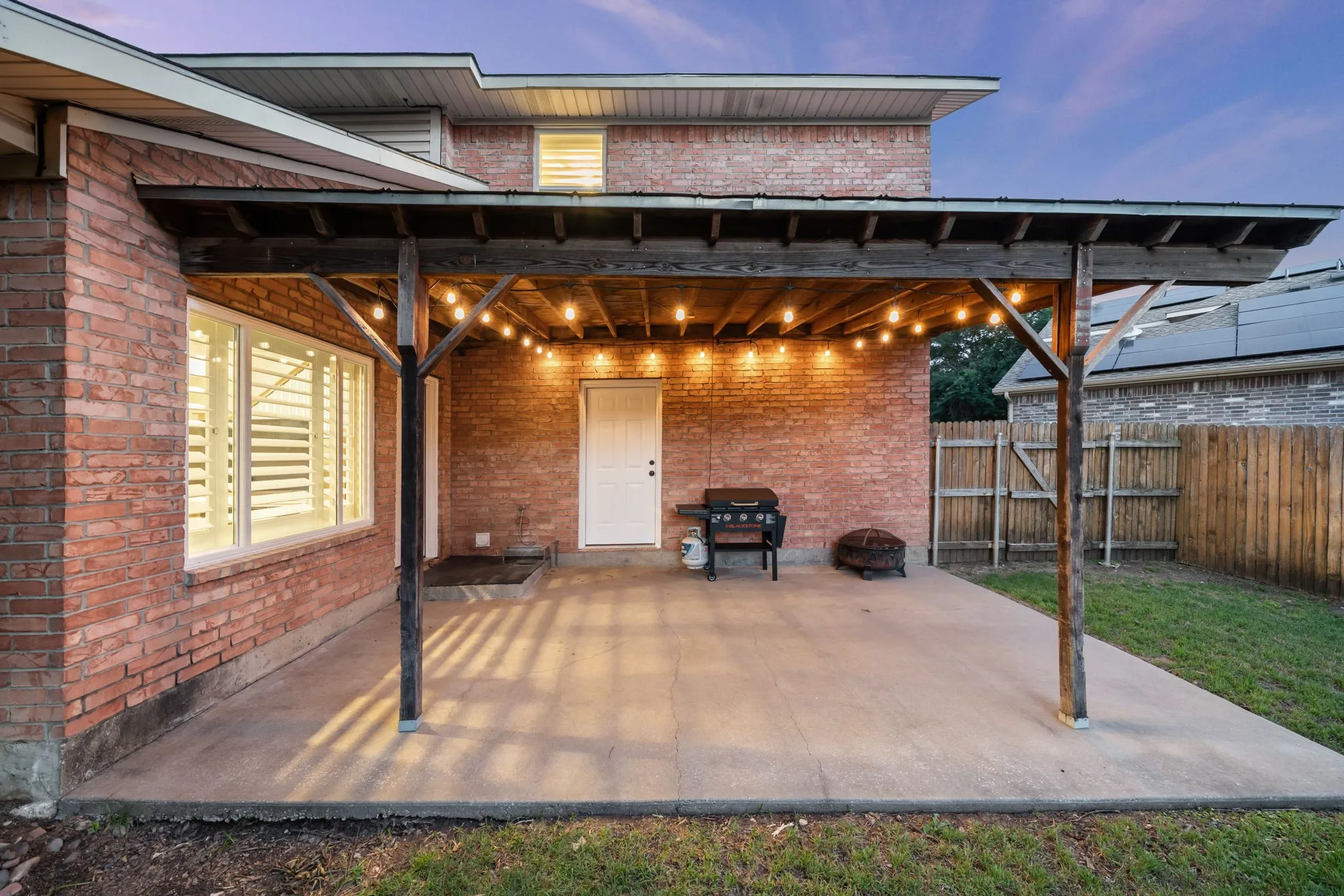 Single Family Residence For Sale in Collin County , 336 Timbercreek Court, Princeton, Texas 75407, 4 Bedroom, 3 Bathroom, 2 Garage spaces, 1,793 Sqft, built in 2003, mls#21391069, Real Estate Agent in Princeton, Homes For Sale in Collin county, Homes For Sale in Princeton, Realtor in Princeton Texas, Real Estate Brokerage Independent Realty Texas, Luminita Cordes Realtor