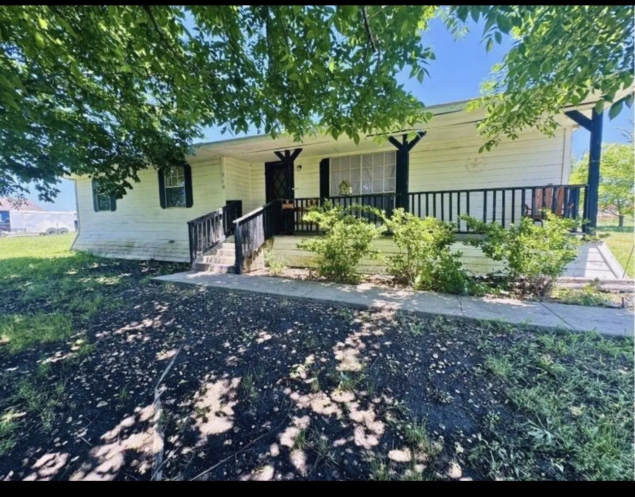 Single Family Residence For Sale in Collin County , 310 Broadway Avenue, Anna, Texas 75409, 3 Bedroom, 2 Bathroom, Garage spaces, 1,812 Sqft, built in 1950, mls#21390975, Real Estate Agent in Anna, Homes For Sale in Collin county, Homes For Sale in Anna, Realtor in Anna Texas, Real Estate Brokerage Independent Realty Texas, Luminita Cordes Realtor