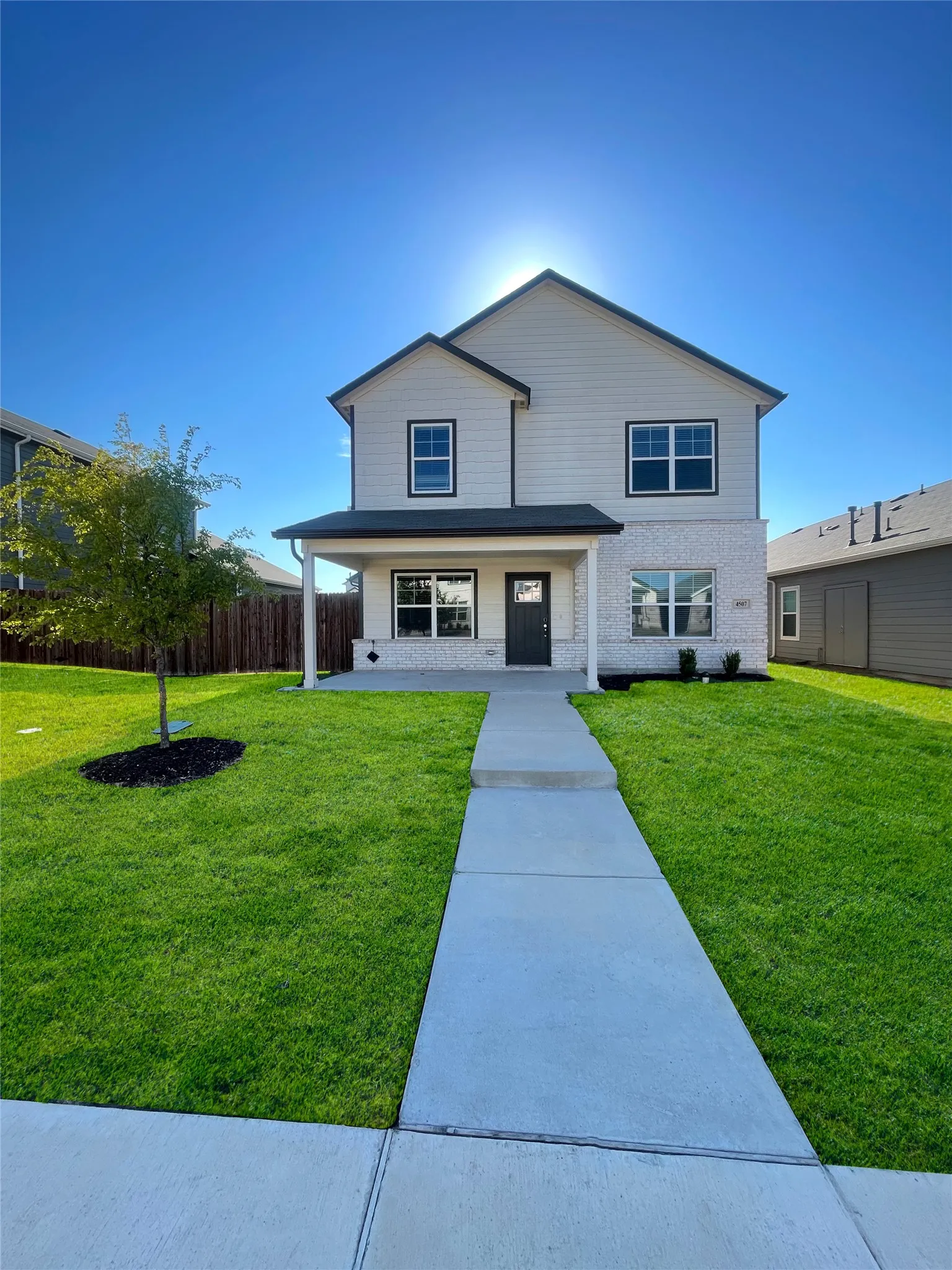 Single Family Residence For Rent