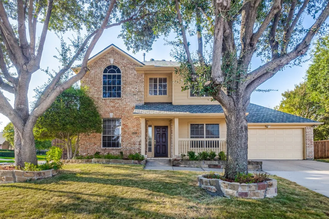 Single Family Residence For Sale in Denton County , 3201 Marquette Drive, Flower Mound, Texas 75022, 4 Bedroom, 3 Bathroom, 2 Garage spaces, 2,498 Sqft, built in 1999, mls#21388391, Real Estate Agent in Flower Mound, Homes For Sale in Denton county, Homes For Sale in Flower Mound, Realtor in Flower Mound Texas, Real Estate Brokerage Independent Realty Texas, Luminita Cordes Realtor