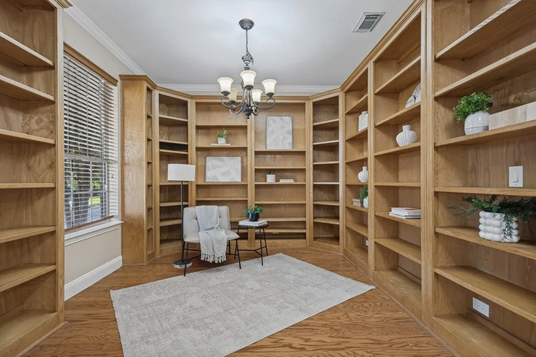 Single Family Residence For Sale in Denton County , 3201 Marquette Drive, Flower Mound, Texas 75022, 4 Bedroom, 3 Bathroom, 2 Garage spaces, 2,498 Sqft, built in 1999, mls#21388391, Real Estate Agent in Flower Mound, Homes For Sale in Denton county, Homes For Sale in Flower Mound, Realtor in Flower Mound Texas, Real Estate Brokerage Independent Realty Texas, Luminita Cordes Realtor
