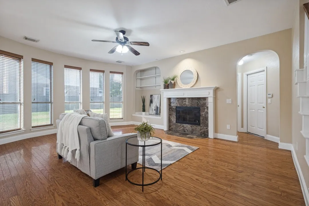Single Family Residence For Sale in Denton County , 3201 Marquette Drive, Flower Mound, Texas 75022, 4 Bedroom, 3 Bathroom, 2 Garage spaces, 2,498 Sqft, built in 1999, mls#21388391, Real Estate Agent in Flower Mound, Homes For Sale in Denton county, Homes For Sale in Flower Mound, Realtor in Flower Mound Texas, Real Estate Brokerage Independent Realty Texas, Luminita Cordes Realtor