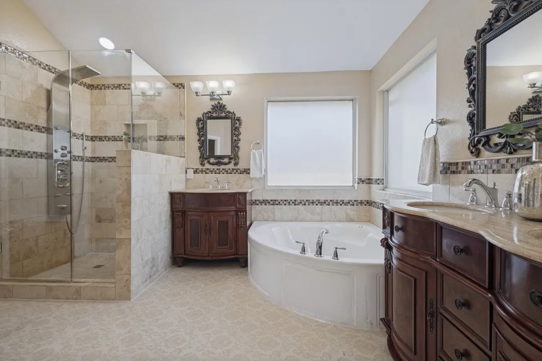 Single Family Residence For Sale in Denton County , 3201 Marquette Drive, Flower Mound, Texas 75022, 4 Bedroom, 3 Bathroom, 2 Garage spaces, 2,498 Sqft, built in 1999, mls#21388391, Real Estate Agent in Flower Mound, Homes For Sale in Denton county, Homes For Sale in Flower Mound, Realtor in Flower Mound Texas, Real Estate Brokerage Independent Realty Texas, Luminita Cordes Realtor