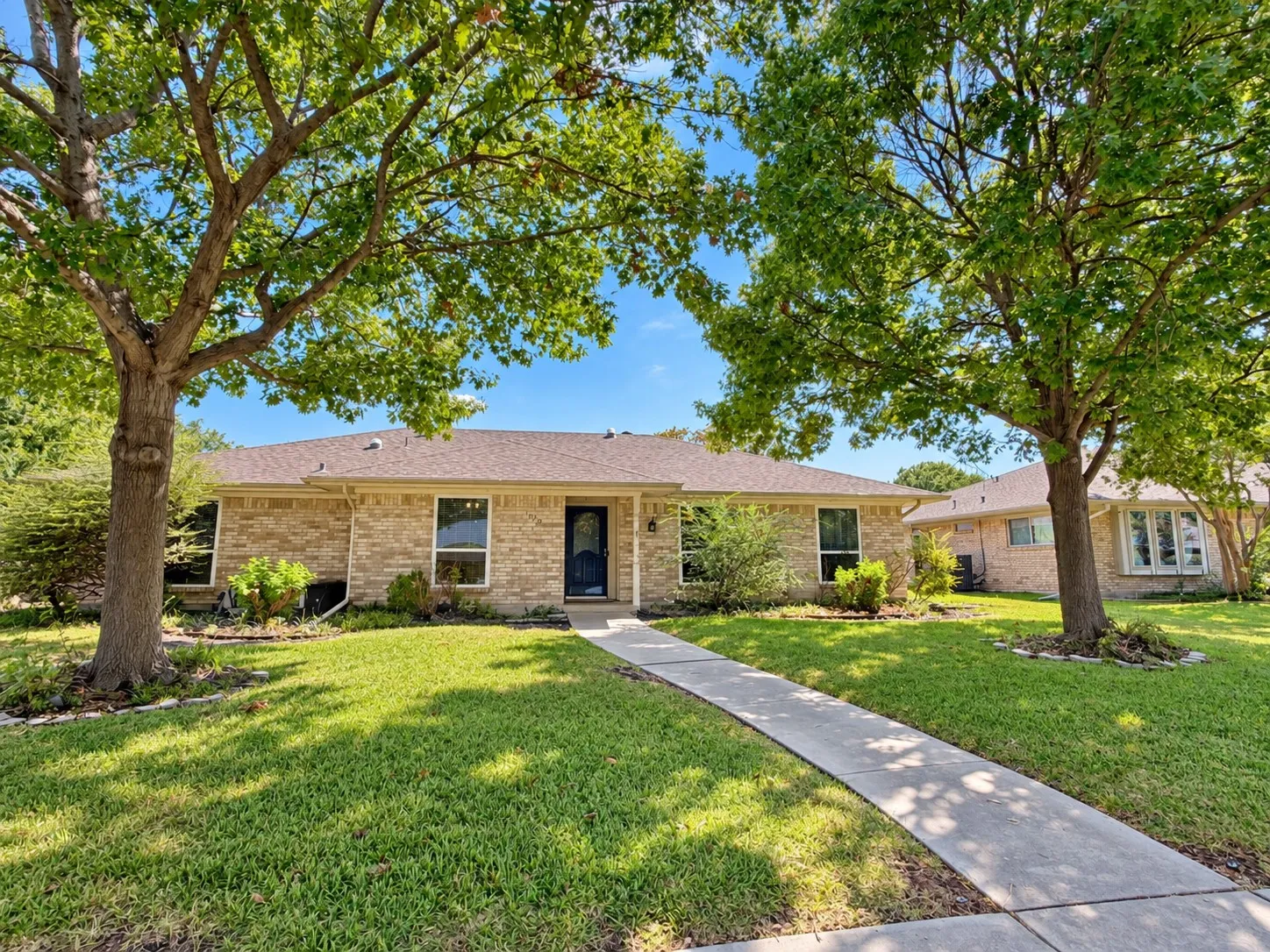 Single Family Residence For Rent in Collin County , 1920 Tampico Drive, Plano, Texas 75075, 3 Bedroom, 2 Bathroom, 2 Garage spaces, 1,900 Sqft, built in 1975, mls#21386180, Real Estate Agent in Plano, Homes For Rent in Collin county, Homes For Rent in Plano, Realtor in Plano Texas, Real Estate Brokerage Independent Realty Texas, Luminita Cordes Realtor