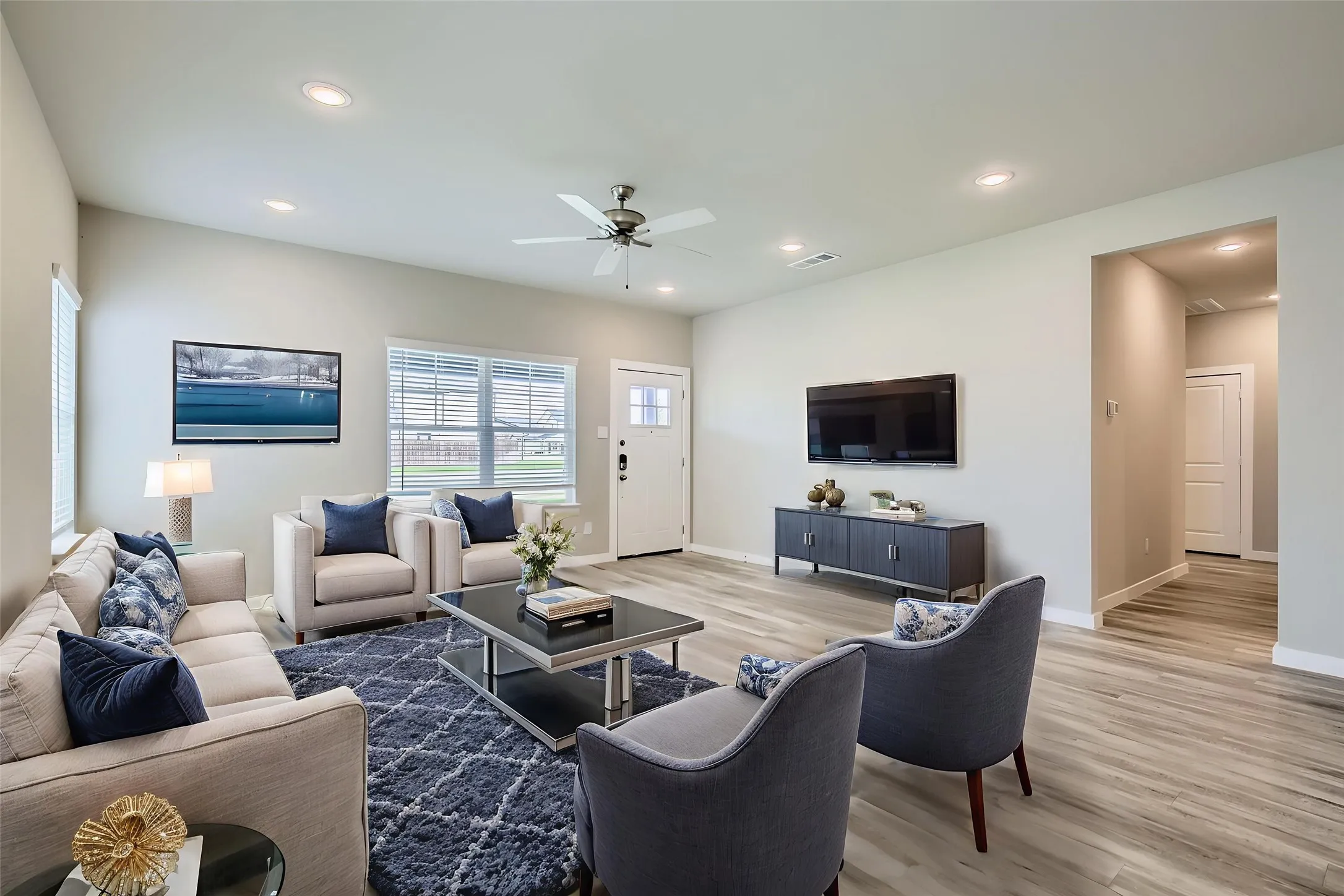 Single Family Residence For Rent