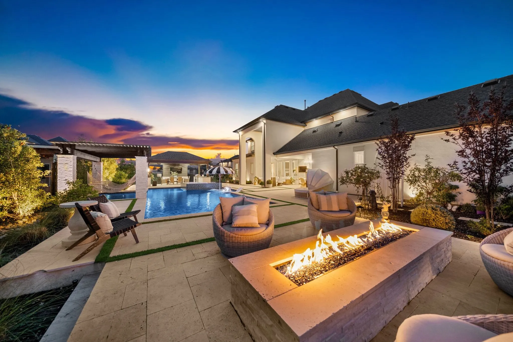 Single Family Residence For Sale in Denton County , 5401 Barry Boulevard, Flower Mound, Texas 75022, 4 Bedroom, 6 Bathroom, 3 Garage spaces, 5,656 Sqft, built in 2022, mls#21391109, Real Estate Agent in Flower Mound, Homes For Sale in Denton county, Homes For Sale in Flower Mound, Realtor in Flower Mound Texas, Real Estate Brokerage Independent Realty Texas, Luminita Cordes Realtor
