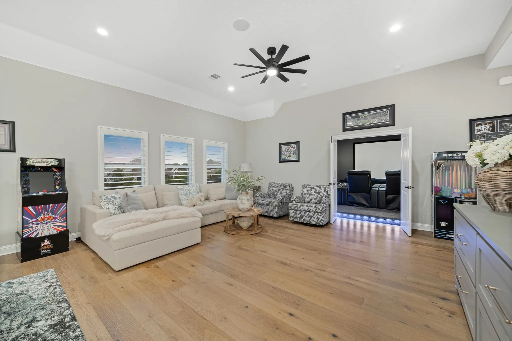 Single Family Residence For Sale in Denton County , 5401 Barry Boulevard, Flower Mound, Texas 75022, 4 Bedroom, 6 Bathroom, 3 Garage spaces, 5,656 Sqft, built in 2022, mls#21391109, Real Estate Agent in Flower Mound, Homes For Sale in Denton county, Homes For Sale in Flower Mound, Realtor in Flower Mound Texas, Real Estate Brokerage Independent Realty Texas, Luminita Cordes Realtor
