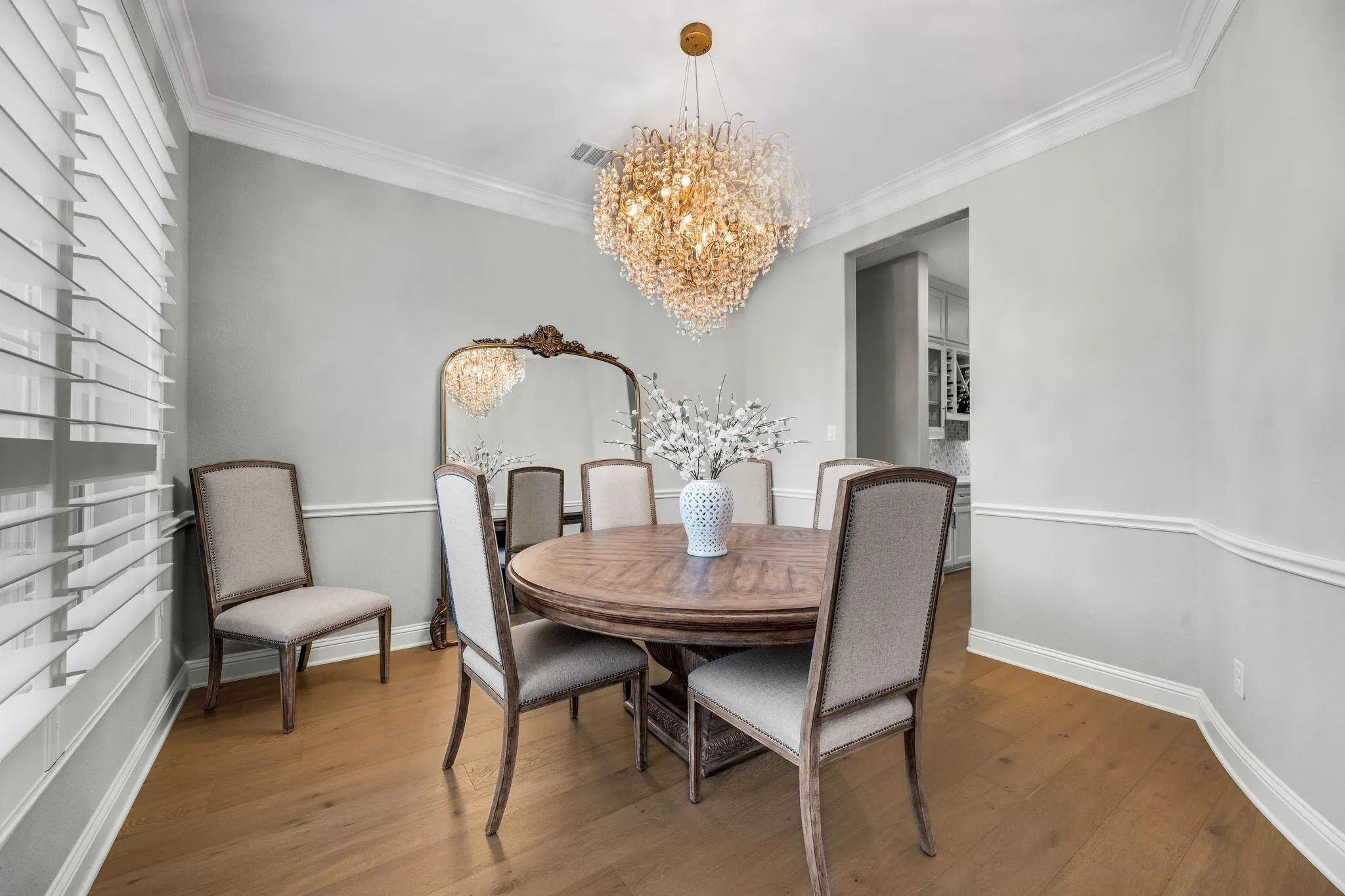 Single Family Residence For Sale in Denton County , 5401 Barry Boulevard, Flower Mound, Texas 75022, 4 Bedroom, 6 Bathroom, 3 Garage spaces, 5,656 Sqft, built in 2022, mls#21391109, Real Estate Agent in Flower Mound, Homes For Sale in Denton county, Homes For Sale in Flower Mound, Realtor in Flower Mound Texas, Real Estate Brokerage Independent Realty Texas, Luminita Cordes Realtor
