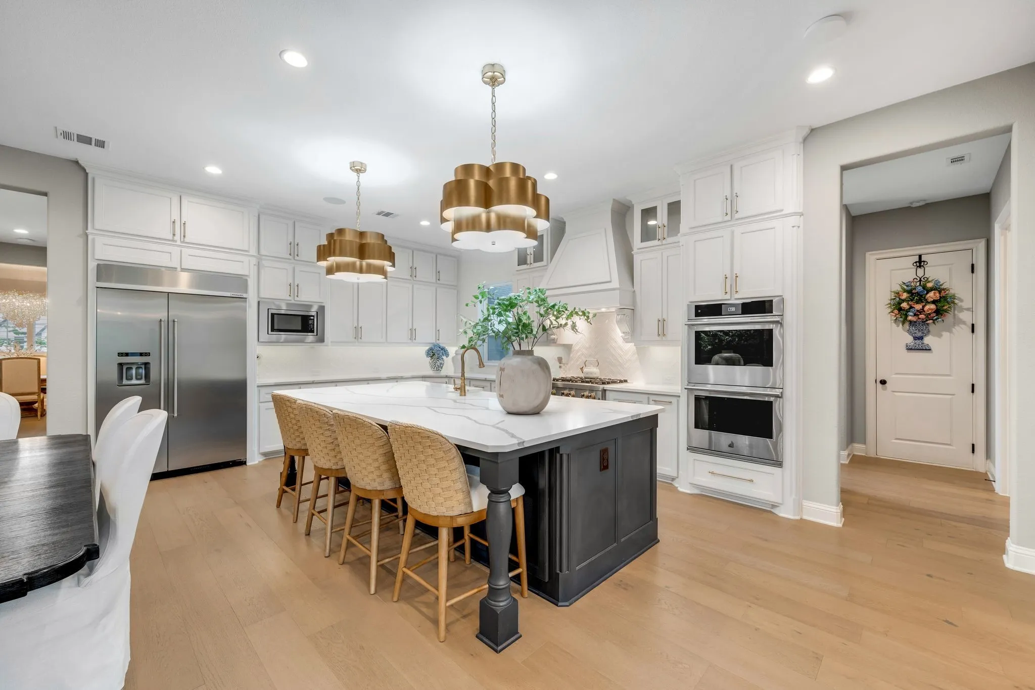 Single Family Residence For Sale in Denton County , 5401 Barry Boulevard, Flower Mound, Texas 75022, 4 Bedroom, 6 Bathroom, 3 Garage spaces, 5,656 Sqft, built in 2022, mls#21391109, Real Estate Agent in Flower Mound, Homes For Sale in Denton county, Homes For Sale in Flower Mound, Realtor in Flower Mound Texas, Real Estate Brokerage Independent Realty Texas, Luminita Cordes Realtor