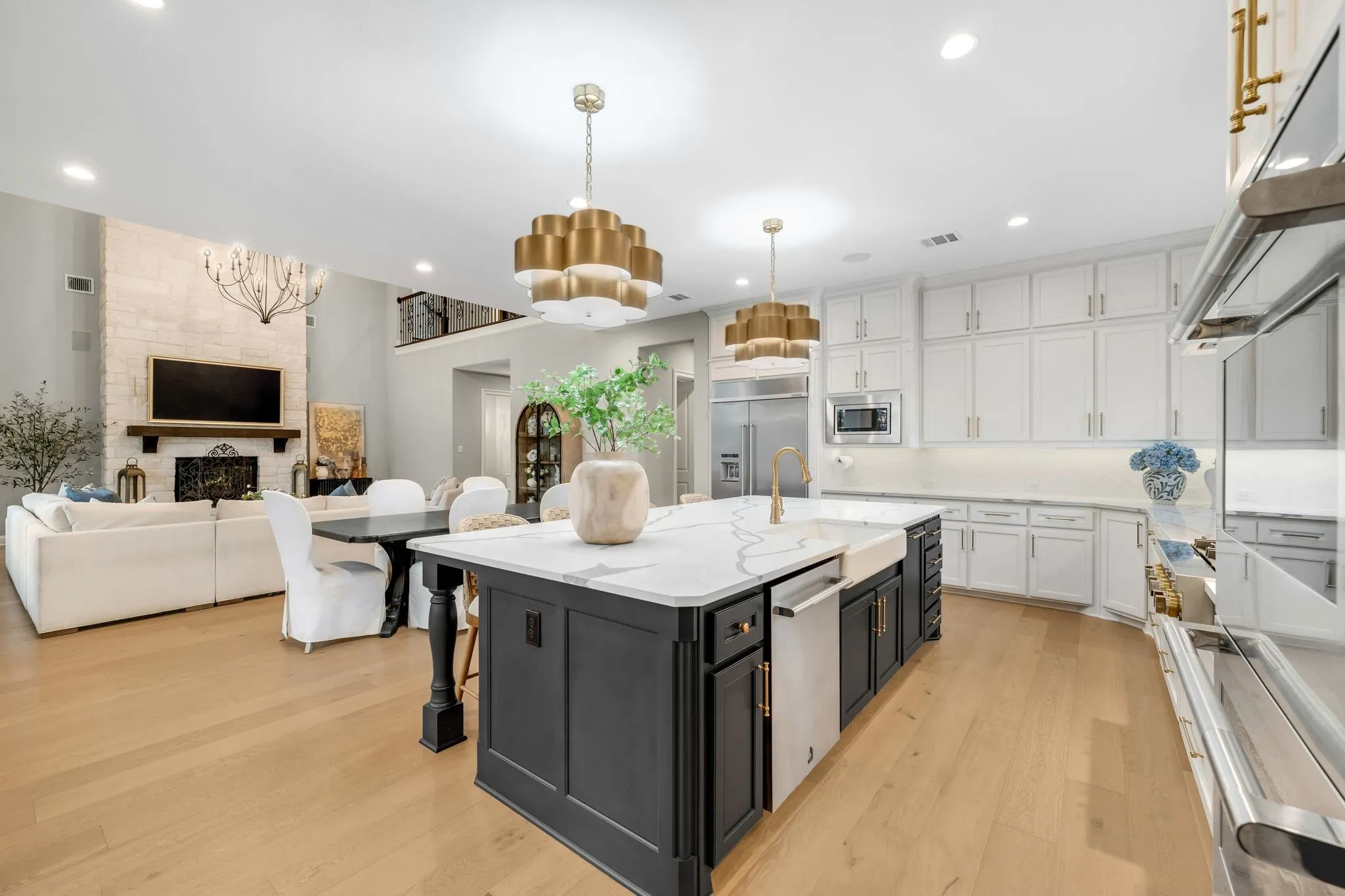 Single Family Residence For Sale in Denton County , 5401 Barry Boulevard, Flower Mound, Texas 75022, 4 Bedroom, 6 Bathroom, 3 Garage spaces, 5,656 Sqft, built in 2022, mls#21391109, Real Estate Agent in Flower Mound, Homes For Sale in Denton county, Homes For Sale in Flower Mound, Realtor in Flower Mound Texas, Real Estate Brokerage Independent Realty Texas, Luminita Cordes Realtor