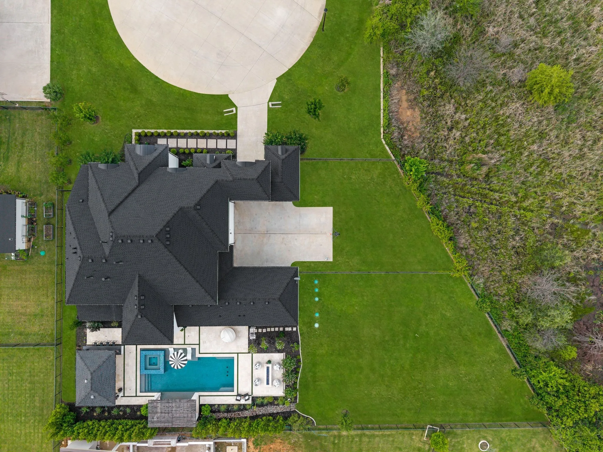 Single Family Residence For Sale in Denton County , 5401 Barry Boulevard, Flower Mound, Texas 75022, 4 Bedroom, 6 Bathroom, 3 Garage spaces, 5,656 Sqft, built in 2022, mls#21391109, Real Estate Agent in Flower Mound, Homes For Sale in Denton county, Homes For Sale in Flower Mound, Realtor in Flower Mound Texas, Real Estate Brokerage Independent Realty Texas, Luminita Cordes Realtor