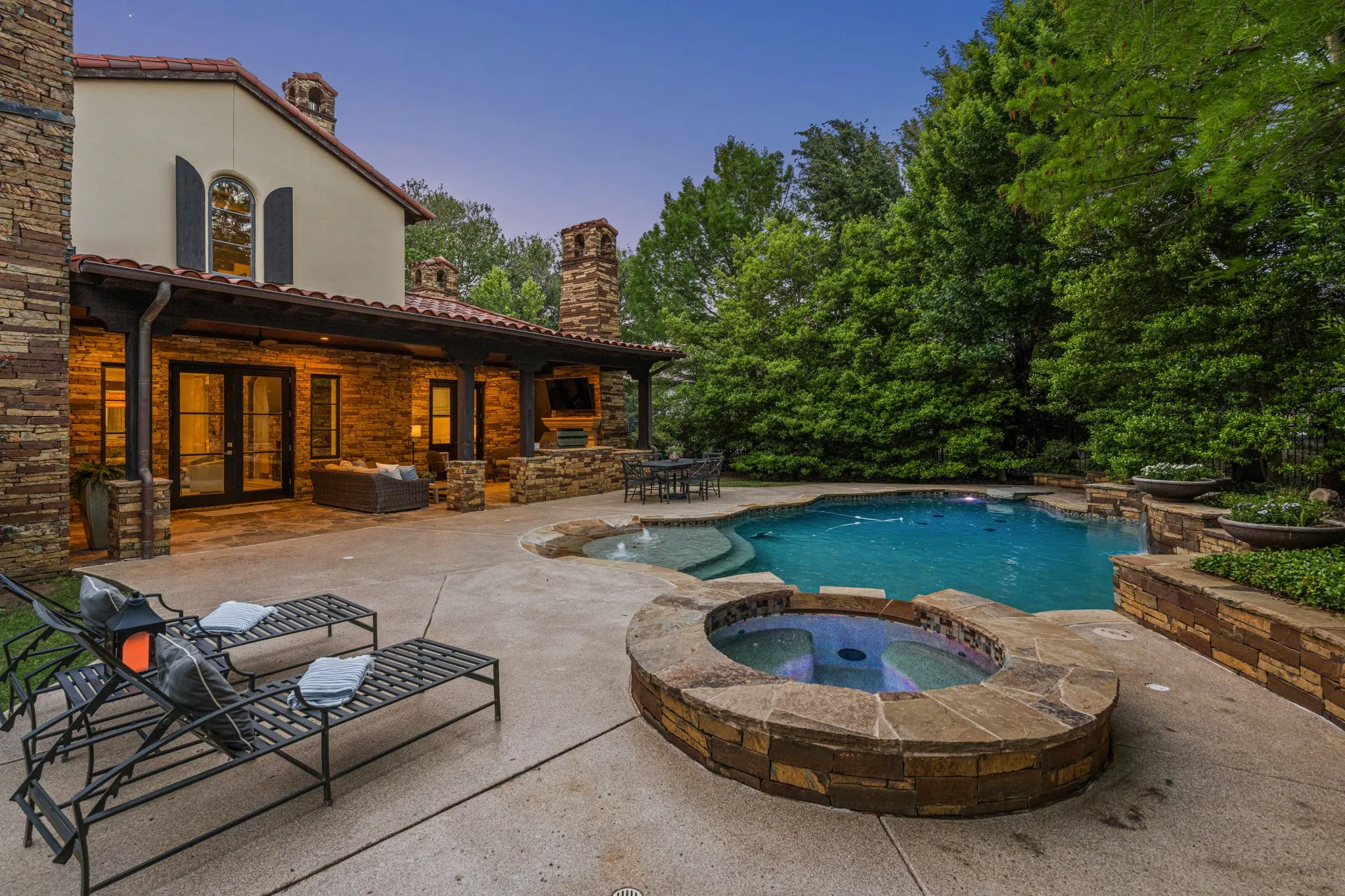 Single Family Residence For Sale in Tarrant County , 2215 King Fisher Drive, Westlake, Texas 76262, 4 Bedroom, 6 Bathroom, 3 Garage spaces, 4,084 Sqft, built in 2008, mls#21391086, Real Estate Agent in Westlake, Homes For Sale in Tarrant county, Homes For Sale in Westlake, Realtor in Westlake Texas, Real Estate Brokerage Independent Realty Texas, Luminita Cordes Realtor