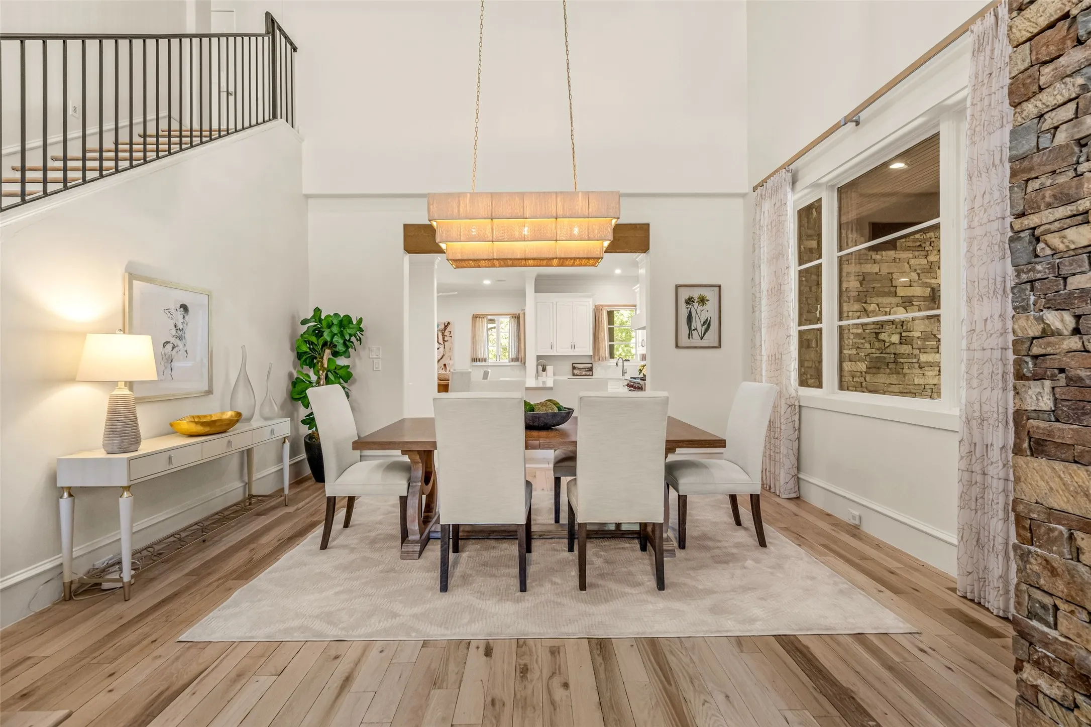 Single Family Residence For Sale in Tarrant County , 2215 King Fisher Drive, Westlake, Texas 76262, 4 Bedroom, 6 Bathroom, 3 Garage spaces, 4,084 Sqft, built in 2008, mls#21391086, Real Estate Agent in Westlake, Homes For Sale in Tarrant county, Homes For Sale in Westlake, Realtor in Westlake Texas, Real Estate Brokerage Independent Realty Texas, Luminita Cordes Realtor