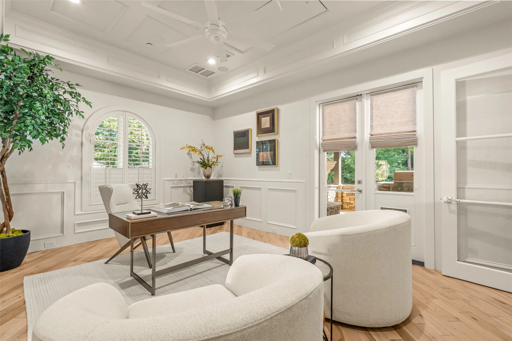 Single Family Residence For Sale in Tarrant County , 2215 King Fisher Drive, Westlake, Texas 76262, 4 Bedroom, 6 Bathroom, 3 Garage spaces, 4,084 Sqft, built in 2008, mls#21391086, Real Estate Agent in Westlake, Homes For Sale in Tarrant county, Homes For Sale in Westlake, Realtor in Westlake Texas, Real Estate Brokerage Independent Realty Texas, Luminita Cordes Realtor
