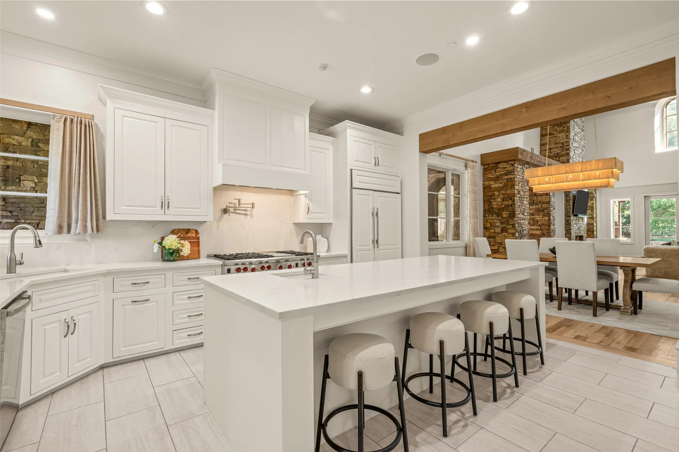 Single Family Residence For Sale in Tarrant County , 2215 King Fisher Drive, Westlake, Texas 76262, 4 Bedroom, 6 Bathroom, 3 Garage spaces, 4,084 Sqft, built in 2008, mls#21391086, Real Estate Agent in Westlake, Homes For Sale in Tarrant county, Homes For Sale in Westlake, Realtor in Westlake Texas, Real Estate Brokerage Independent Realty Texas, Luminita Cordes Realtor