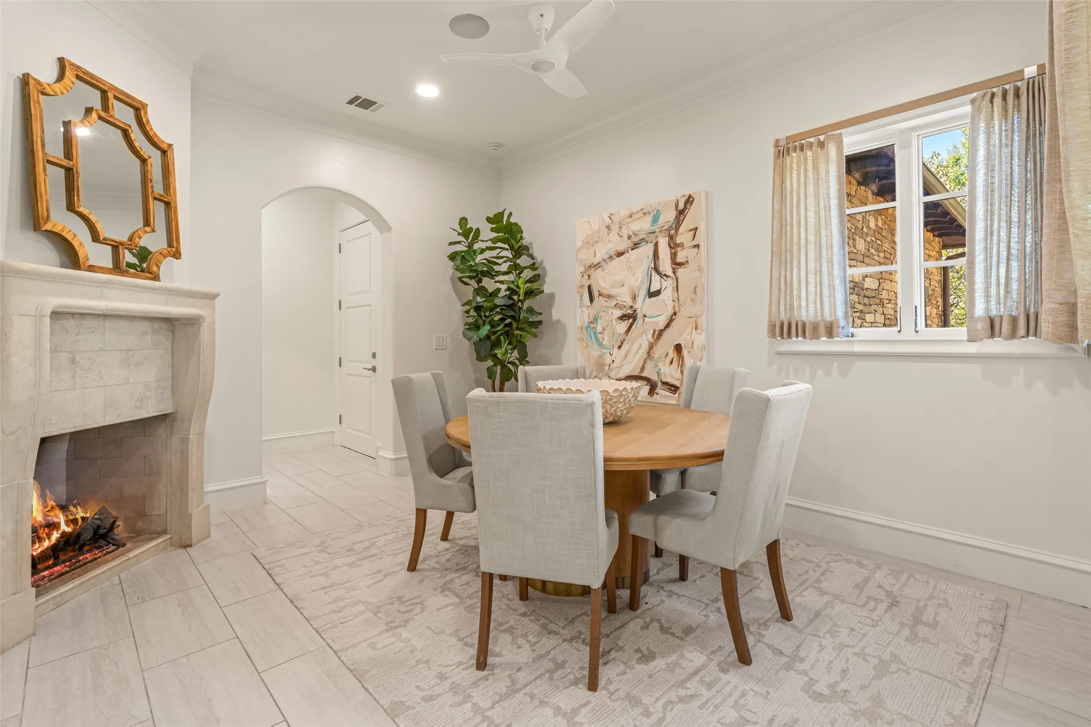 Single Family Residence For Sale in Tarrant County , 2215 King Fisher Drive, Westlake, Texas 76262, 4 Bedroom, 6 Bathroom, 3 Garage spaces, 4,084 Sqft, built in 2008, mls#21391086, Real Estate Agent in Westlake, Homes For Sale in Tarrant county, Homes For Sale in Westlake, Realtor in Westlake Texas, Real Estate Brokerage Independent Realty Texas, Luminita Cordes Realtor