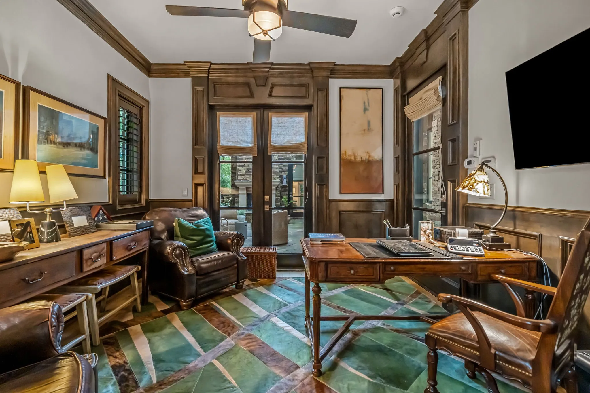 Single Family Residence For Sale in Tarrant County , 2215 King Fisher Drive, Westlake, Texas 76262, 4 Bedroom, 6 Bathroom, 3 Garage spaces, 4,084 Sqft, built in 2008, mls#21391086, Real Estate Agent in Westlake, Homes For Sale in Tarrant county, Homes For Sale in Westlake, Realtor in Westlake Texas, Real Estate Brokerage Independent Realty Texas, Luminita Cordes Realtor