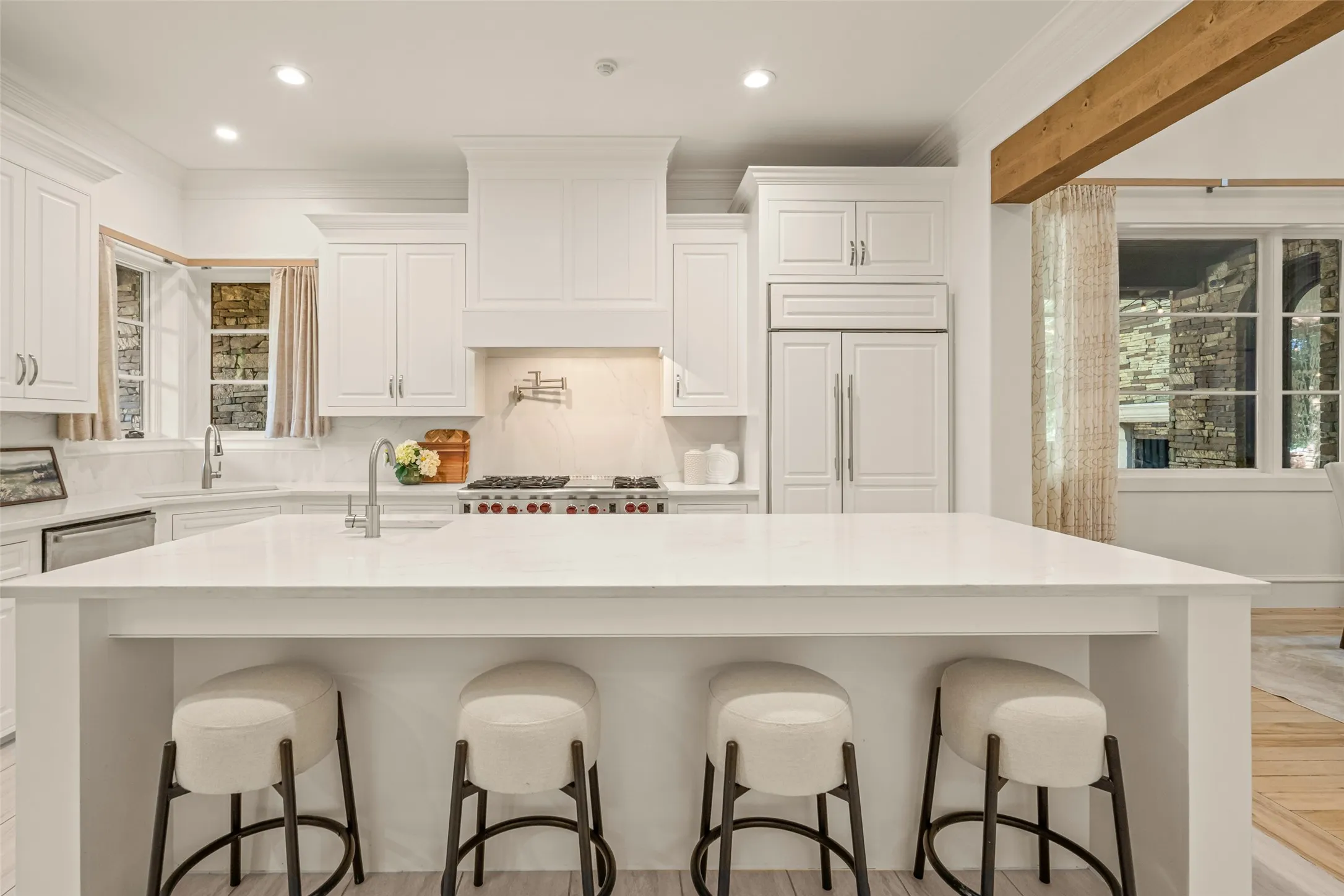 Single Family Residence For Sale in Tarrant County , 2215 King Fisher Drive, Westlake, Texas 76262, 4 Bedroom, 6 Bathroom, 3 Garage spaces, 4,084 Sqft, built in 2008, mls#21391086, Real Estate Agent in Westlake, Homes For Sale in Tarrant county, Homes For Sale in Westlake, Realtor in Westlake Texas, Real Estate Brokerage Independent Realty Texas, Luminita Cordes Realtor