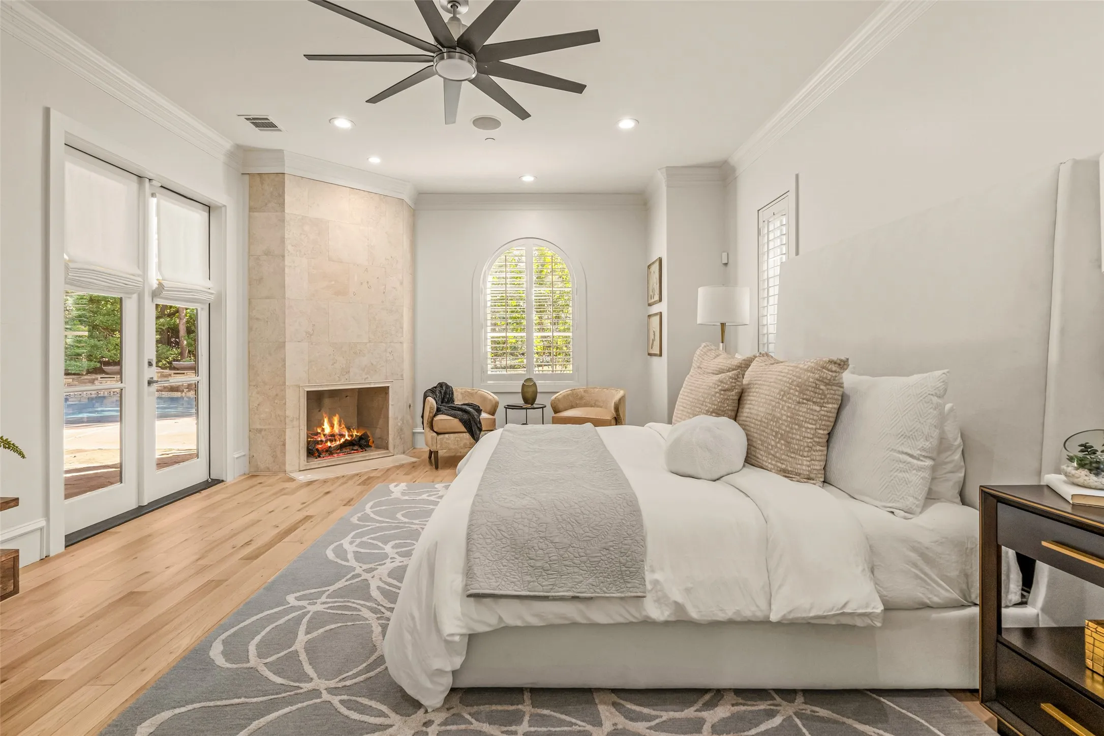 Single Family Residence For Sale in Tarrant County , 2215 King Fisher Drive, Westlake, Texas 76262, 4 Bedroom, 6 Bathroom, 3 Garage spaces, 4,084 Sqft, built in 2008, mls#21391086, Real Estate Agent in Westlake, Homes For Sale in Tarrant county, Homes For Sale in Westlake, Realtor in Westlake Texas, Real Estate Brokerage Independent Realty Texas, Luminita Cordes Realtor