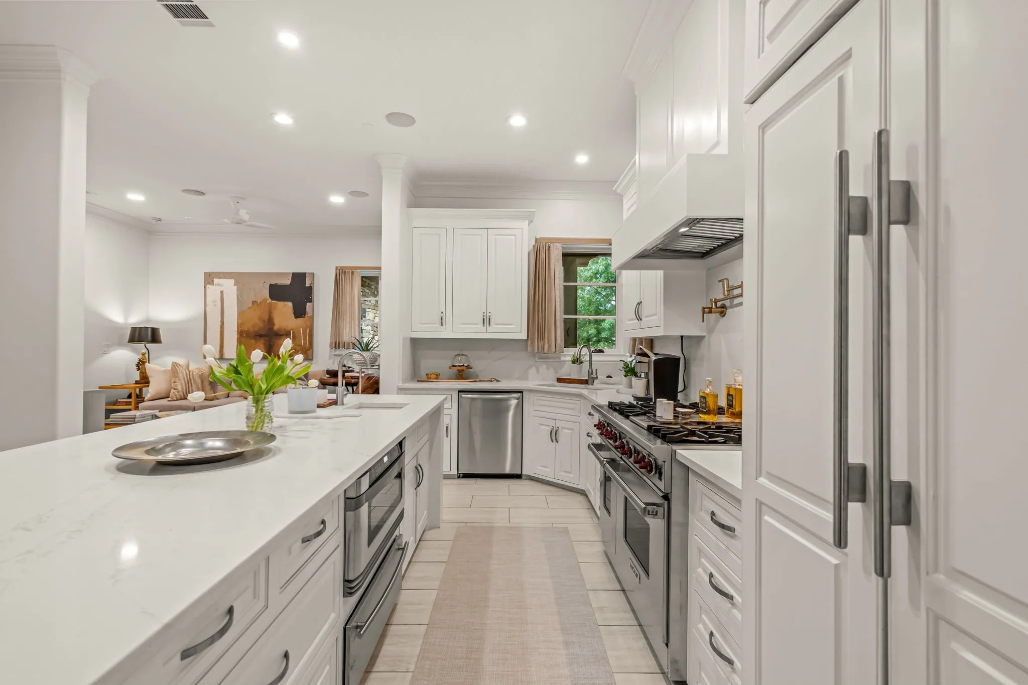 Single Family Residence For Sale in Tarrant County , 2215 King Fisher Drive, Westlake, Texas 76262, 4 Bedroom, 6 Bathroom, 3 Garage spaces, 4,084 Sqft, built in 2008, mls#21391086, Real Estate Agent in Westlake, Homes For Sale in Tarrant county, Homes For Sale in Westlake, Realtor in Westlake Texas, Real Estate Brokerage Independent Realty Texas, Luminita Cordes Realtor