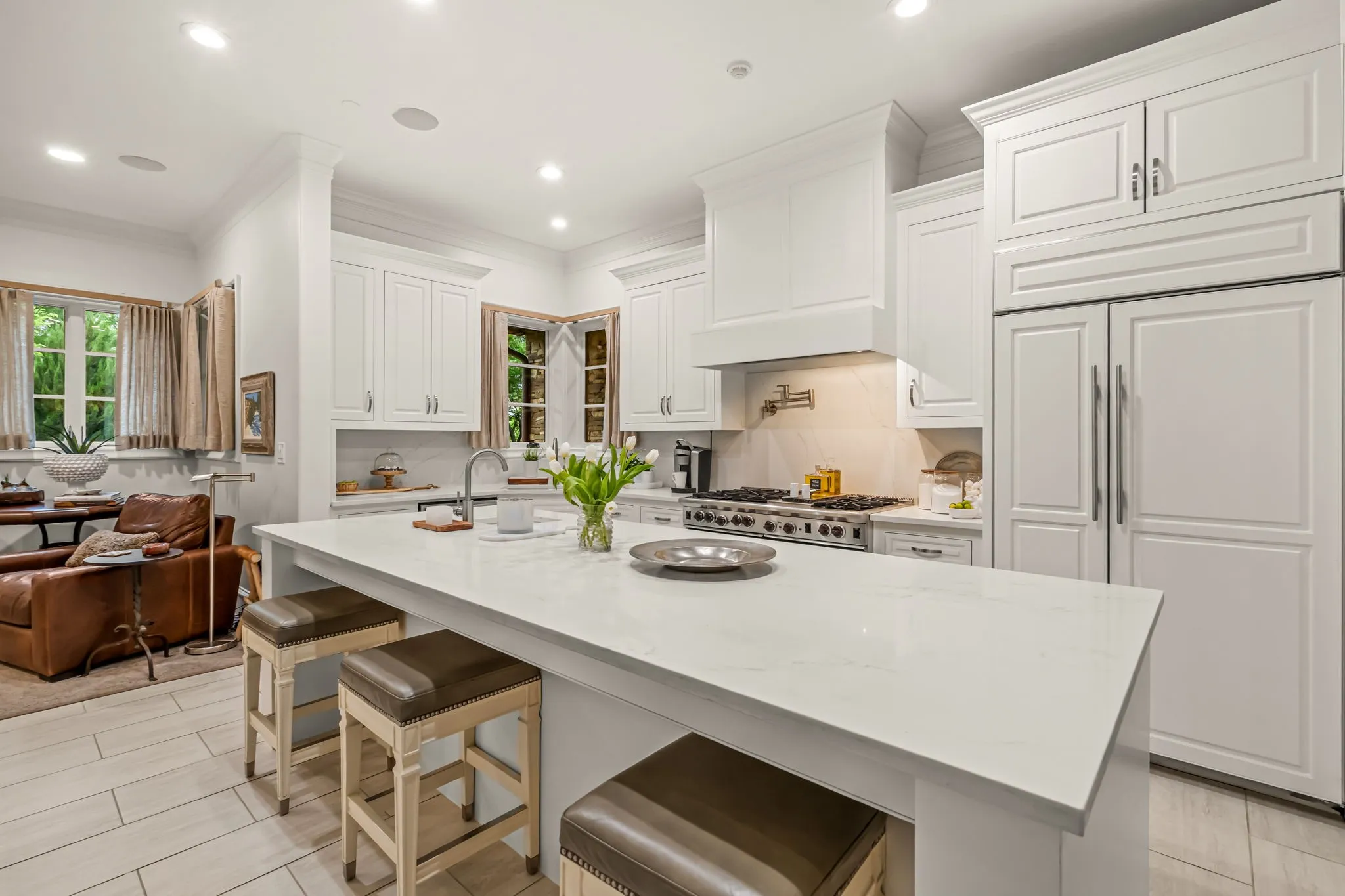 Single Family Residence For Sale in Tarrant County , 2215 King Fisher Drive, Westlake, Texas 76262, 4 Bedroom, 6 Bathroom, 3 Garage spaces, 4,084 Sqft, built in 2008, mls#21391086, Real Estate Agent in Westlake, Homes For Sale in Tarrant county, Homes For Sale in Westlake, Realtor in Westlake Texas, Real Estate Brokerage Independent Realty Texas, Luminita Cordes Realtor
