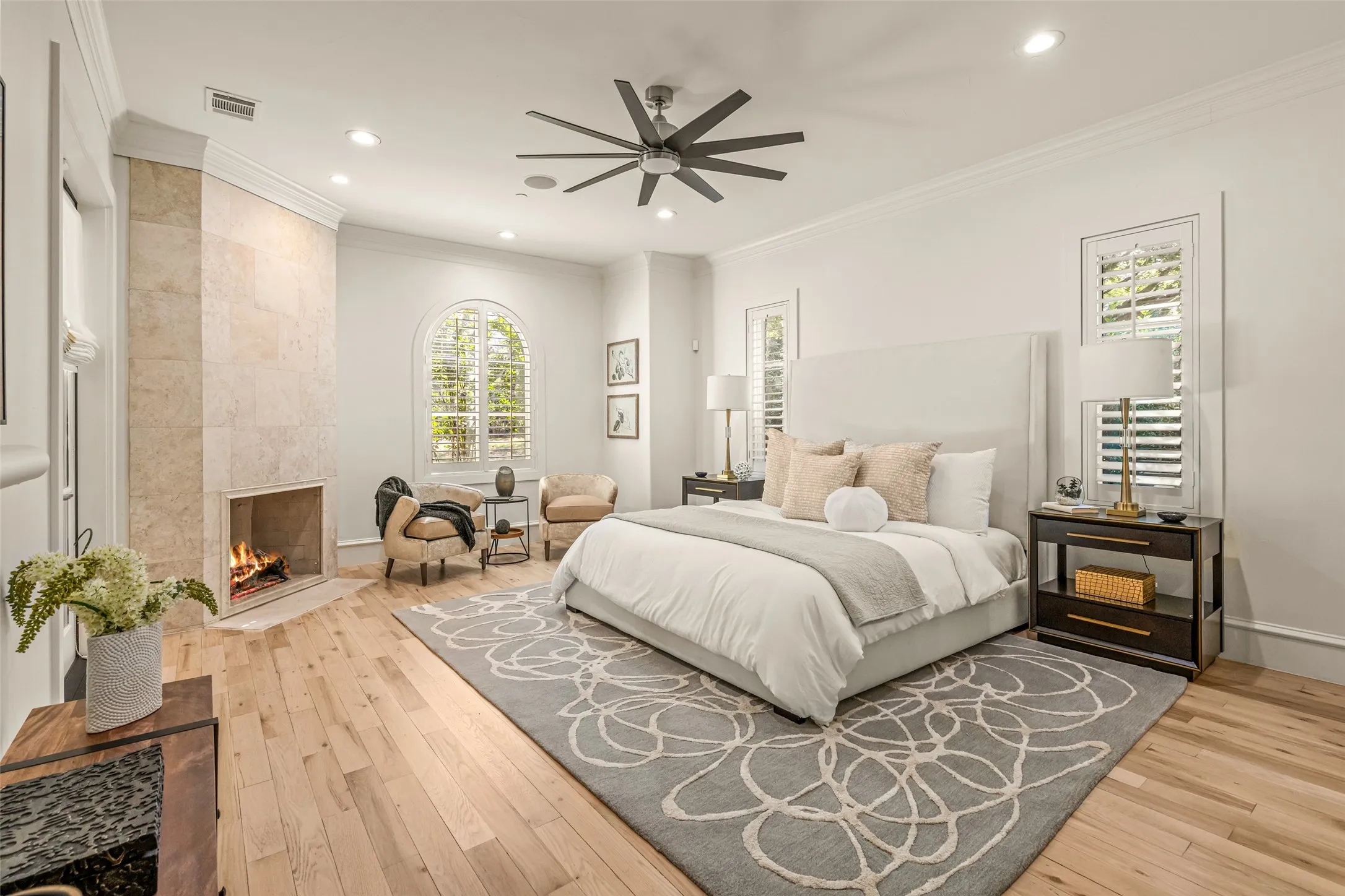 Single Family Residence For Sale in Tarrant County , 2215 King Fisher Drive, Westlake, Texas 76262, 4 Bedroom, 6 Bathroom, 3 Garage spaces, 4,084 Sqft, built in 2008, mls#21391086, Real Estate Agent in Westlake, Homes For Sale in Tarrant county, Homes For Sale in Westlake, Realtor in Westlake Texas, Real Estate Brokerage Independent Realty Texas, Luminita Cordes Realtor