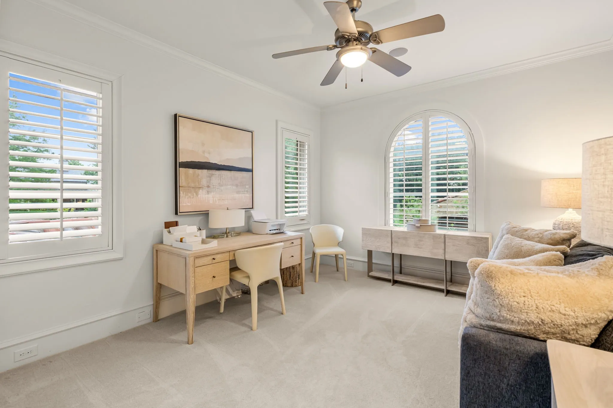 Single Family Residence For Sale in Tarrant County , 2215 King Fisher Drive, Westlake, Texas 76262, 4 Bedroom, 6 Bathroom, 3 Garage spaces, 4,084 Sqft, built in 2008, mls#21391086, Real Estate Agent in Westlake, Homes For Sale in Tarrant county, Homes For Sale in Westlake, Realtor in Westlake Texas, Real Estate Brokerage Independent Realty Texas, Luminita Cordes Realtor