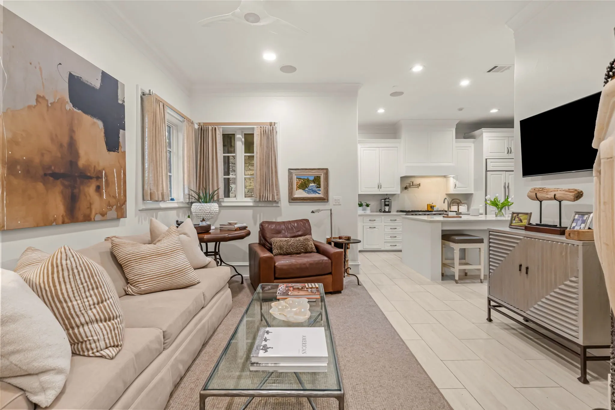 Single Family Residence For Sale in Tarrant County , 2215 King Fisher Drive, Westlake, Texas 76262, 4 Bedroom, 6 Bathroom, 3 Garage spaces, 4,084 Sqft, built in 2008, mls#21391086, Real Estate Agent in Westlake, Homes For Sale in Tarrant county, Homes For Sale in Westlake, Realtor in Westlake Texas, Real Estate Brokerage Independent Realty Texas, Luminita Cordes Realtor