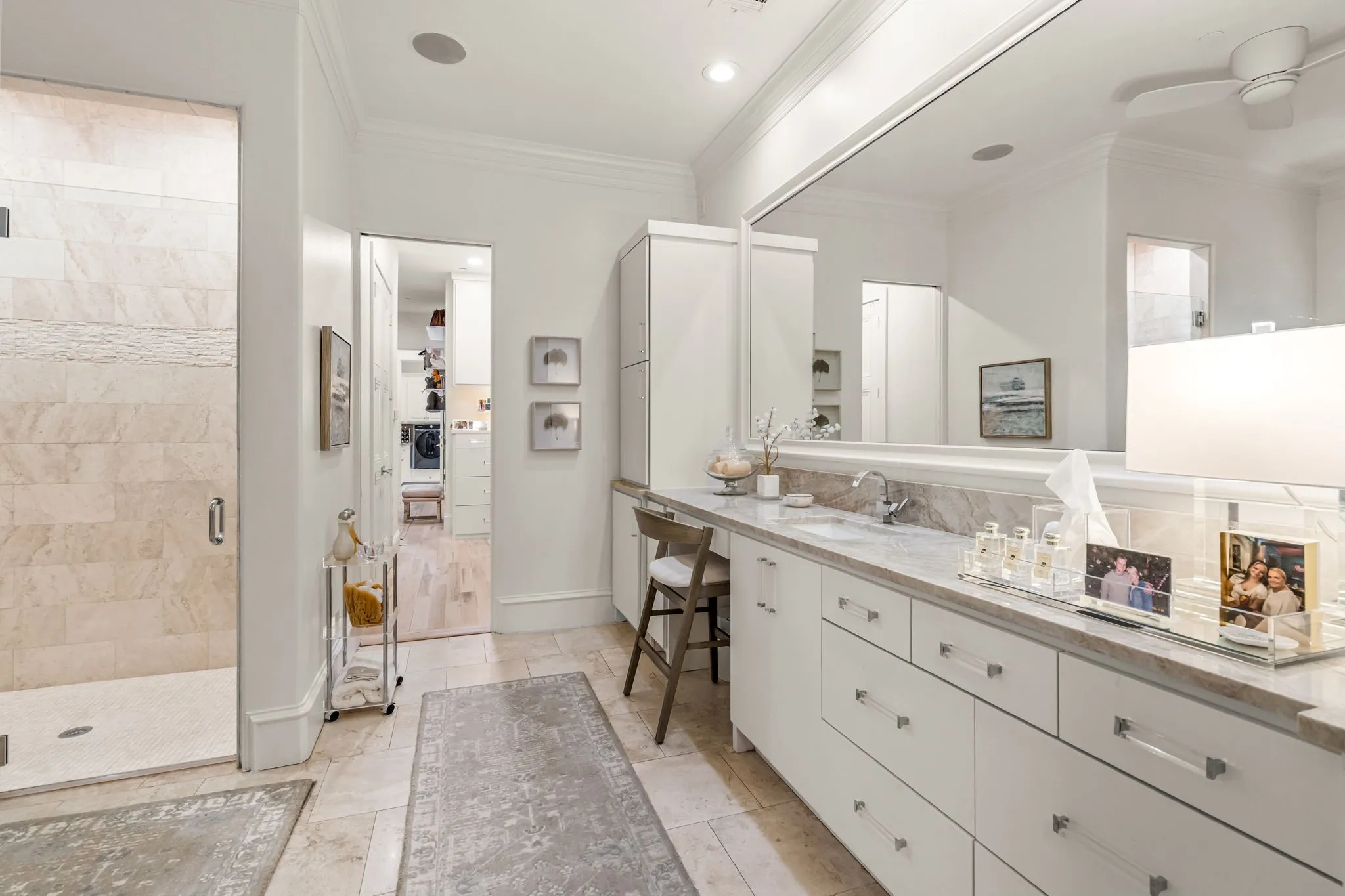Single Family Residence For Sale in Tarrant County , 2215 King Fisher Drive, Westlake, Texas 76262, 4 Bedroom, 6 Bathroom, 3 Garage spaces, 4,084 Sqft, built in 2008, mls#21391086, Real Estate Agent in Westlake, Homes For Sale in Tarrant county, Homes For Sale in Westlake, Realtor in Westlake Texas, Real Estate Brokerage Independent Realty Texas, Luminita Cordes Realtor