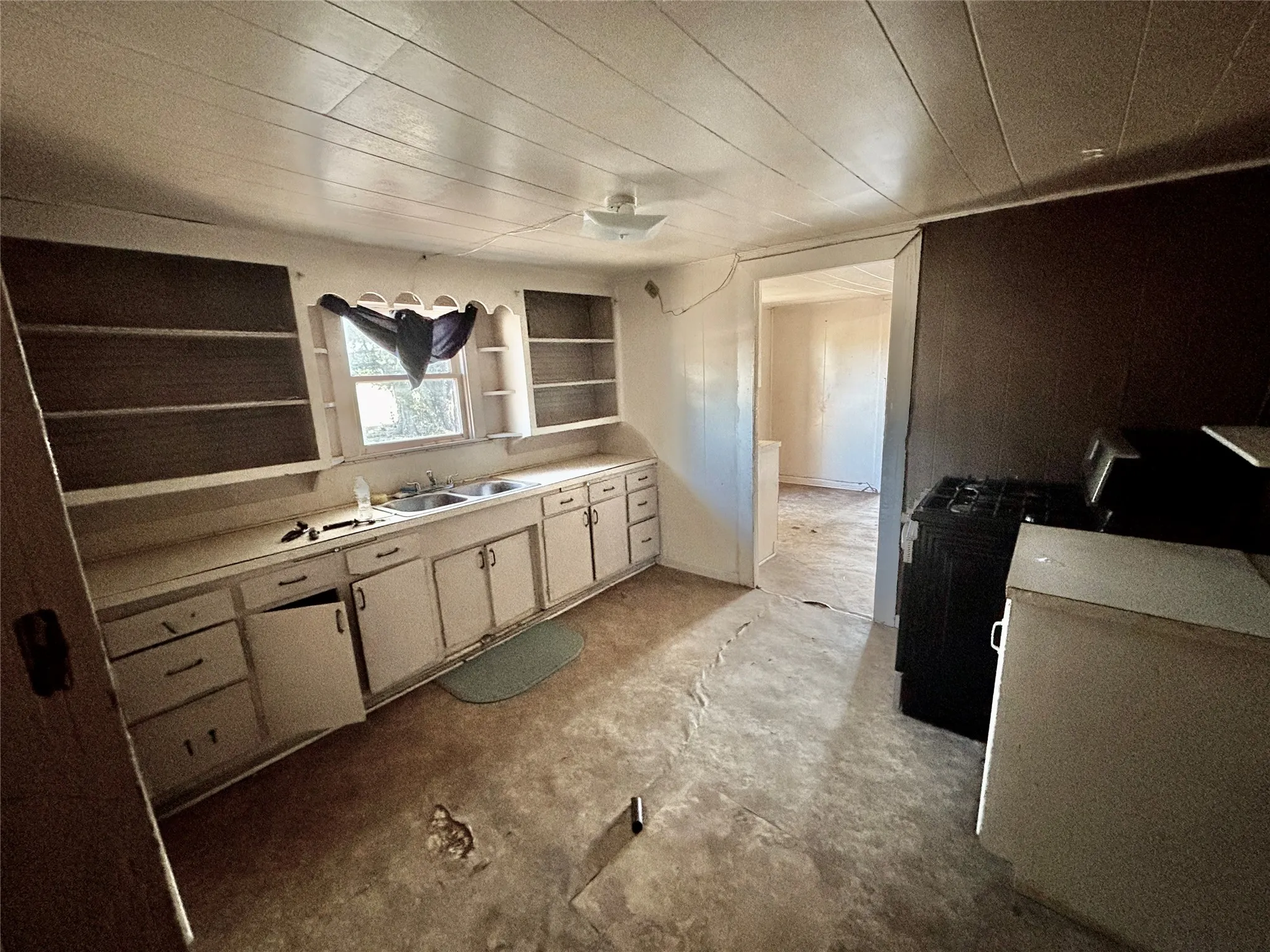 Ranch For Sale in Mills County , 267 County Road 112, Mullin, Texas 76864, 0, 0, Garage spaces, 0 Sqft, built in 0, mls#21391089, Real Estate Agent in Mullin, Homes For Sale in Mills county, Homes For Sale in Mullin, Realtor in Mullin Texas, Real Estate Brokerage Independent Realty Texas, Luminita Cordes Realtor