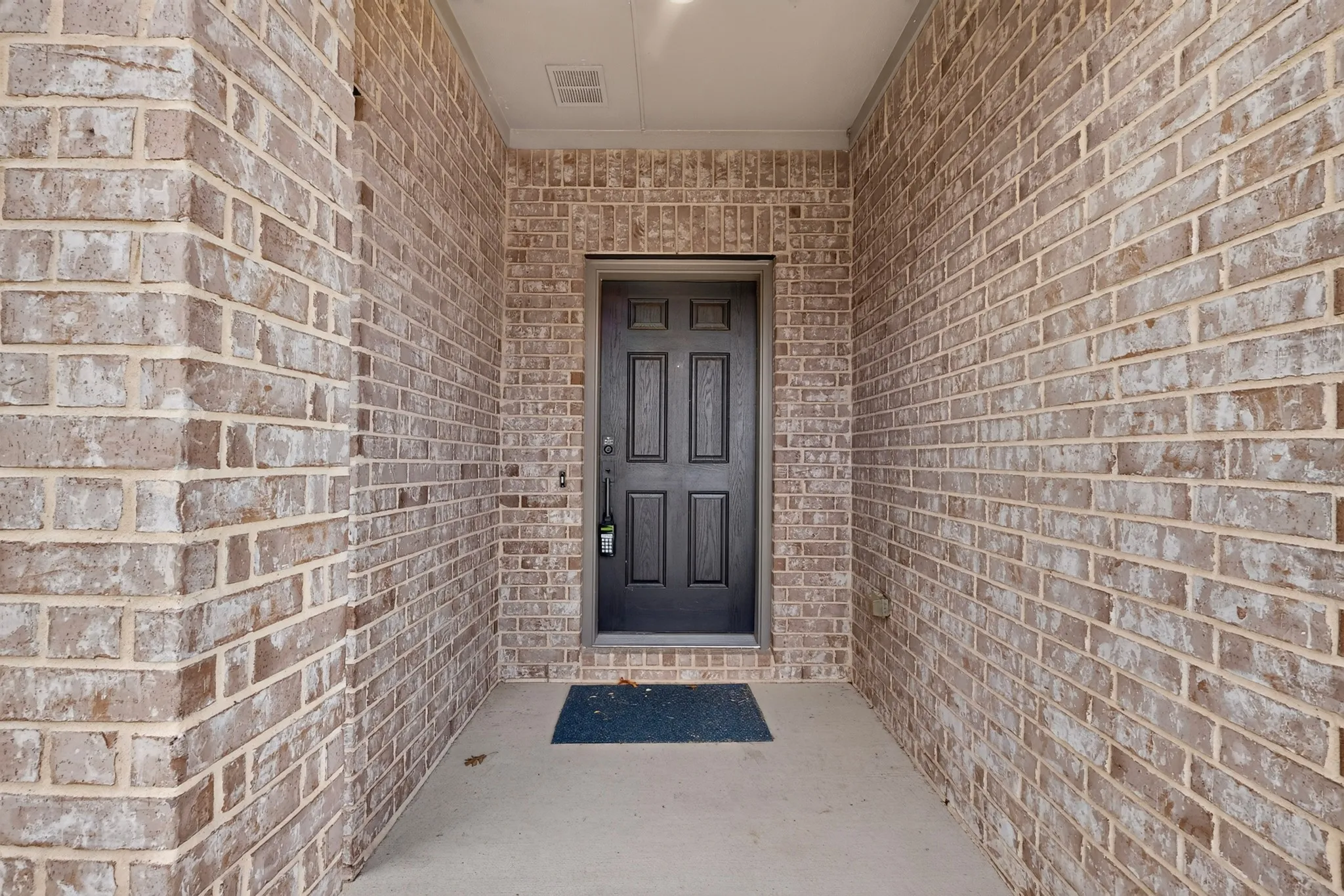 Single Family Residence For Rent in Denton County , 2104 Briar Rose Drive, Denton, Texas 76207, 4 Bedroom, 2 Bathroom, 2 Garage spaces, 2,053 Sqft, built in 2024, mls#21391122, Real Estate Agent in Denton, Homes For Rent in Denton county, Homes For Rent in Denton, Realtor in Denton Texas, Real Estate Brokerage Independent Realty Texas, Luminita Cordes Realtor