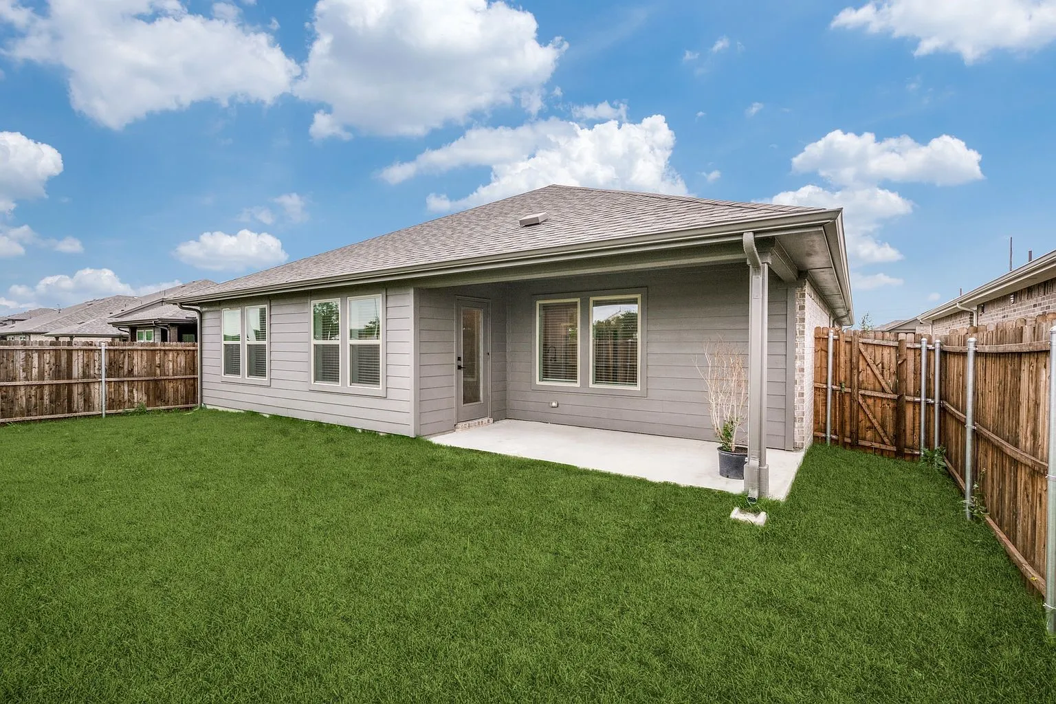 Single Family Residence For Rent in Denton County , 2104 Briar Rose Drive, Denton, Texas 76207, 4 Bedroom, 2 Bathroom, 2 Garage spaces, 2,053 Sqft, built in 2024, mls#21391122, Real Estate Agent in Denton, Homes For Rent in Denton county, Homes For Rent in Denton, Realtor in Denton Texas, Real Estate Brokerage Independent Realty Texas, Luminita Cordes Realtor