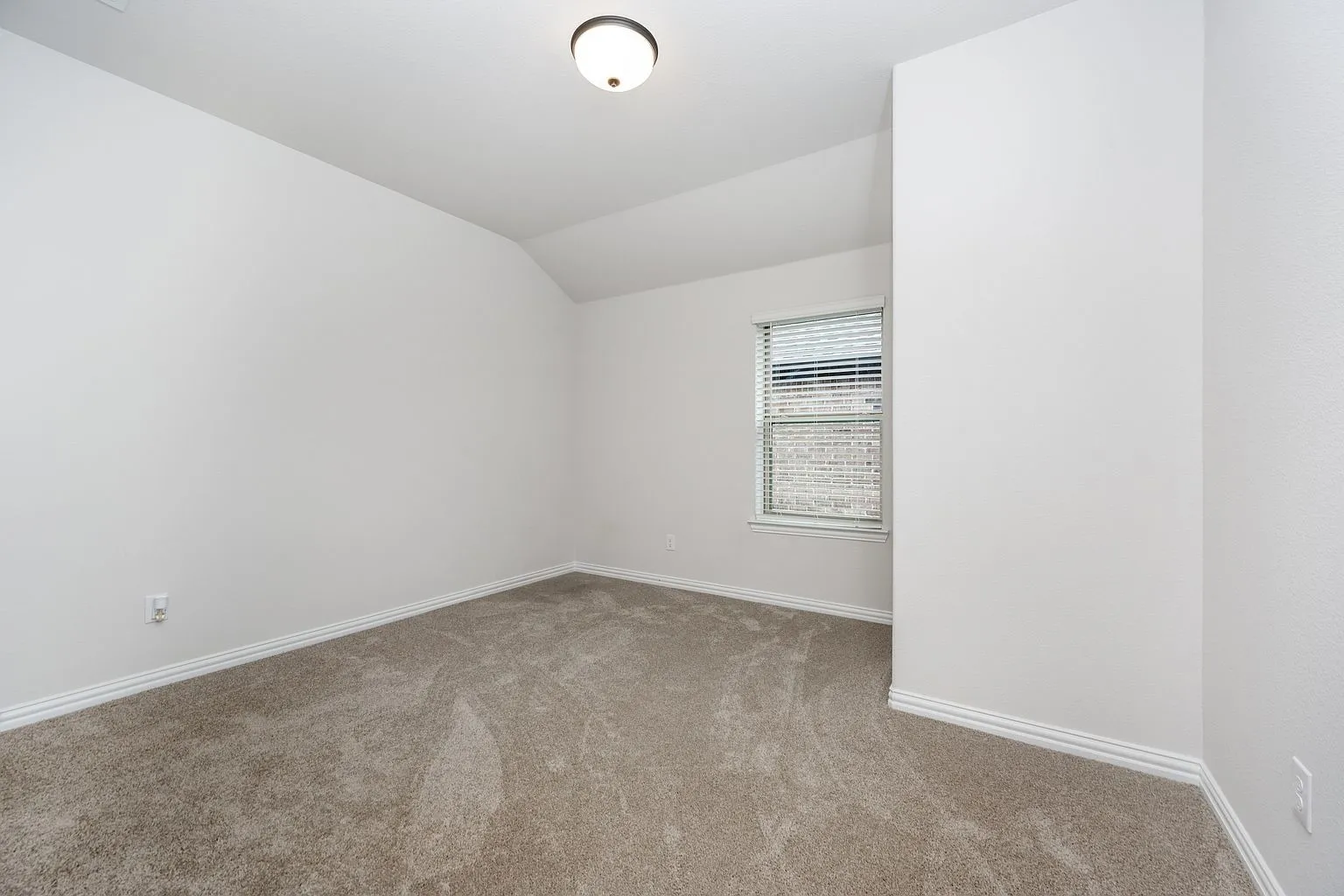 Single Family Residence For Rent in Denton County , 2104 Briar Rose Drive, Denton, Texas 76207, 4 Bedroom, 2 Bathroom, 2 Garage spaces, 2,053 Sqft, built in 2024, mls#21391122, Real Estate Agent in Denton, Homes For Rent in Denton county, Homes For Rent in Denton, Realtor in Denton Texas, Real Estate Brokerage Independent Realty Texas, Luminita Cordes Realtor