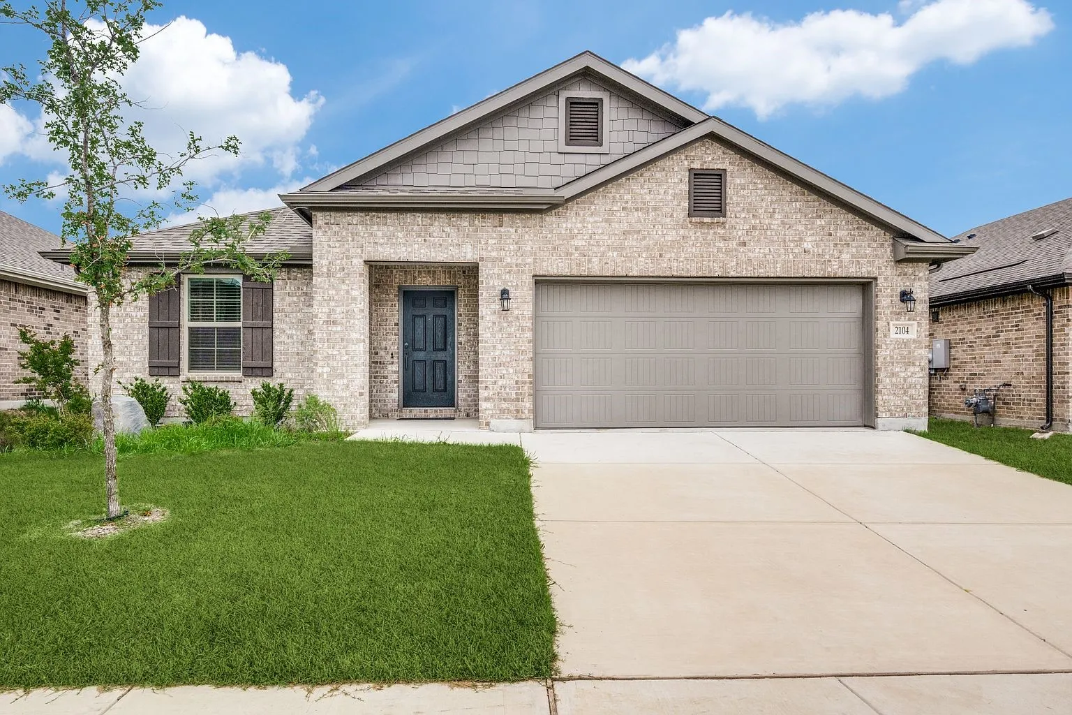 Single Family Residence For Rent