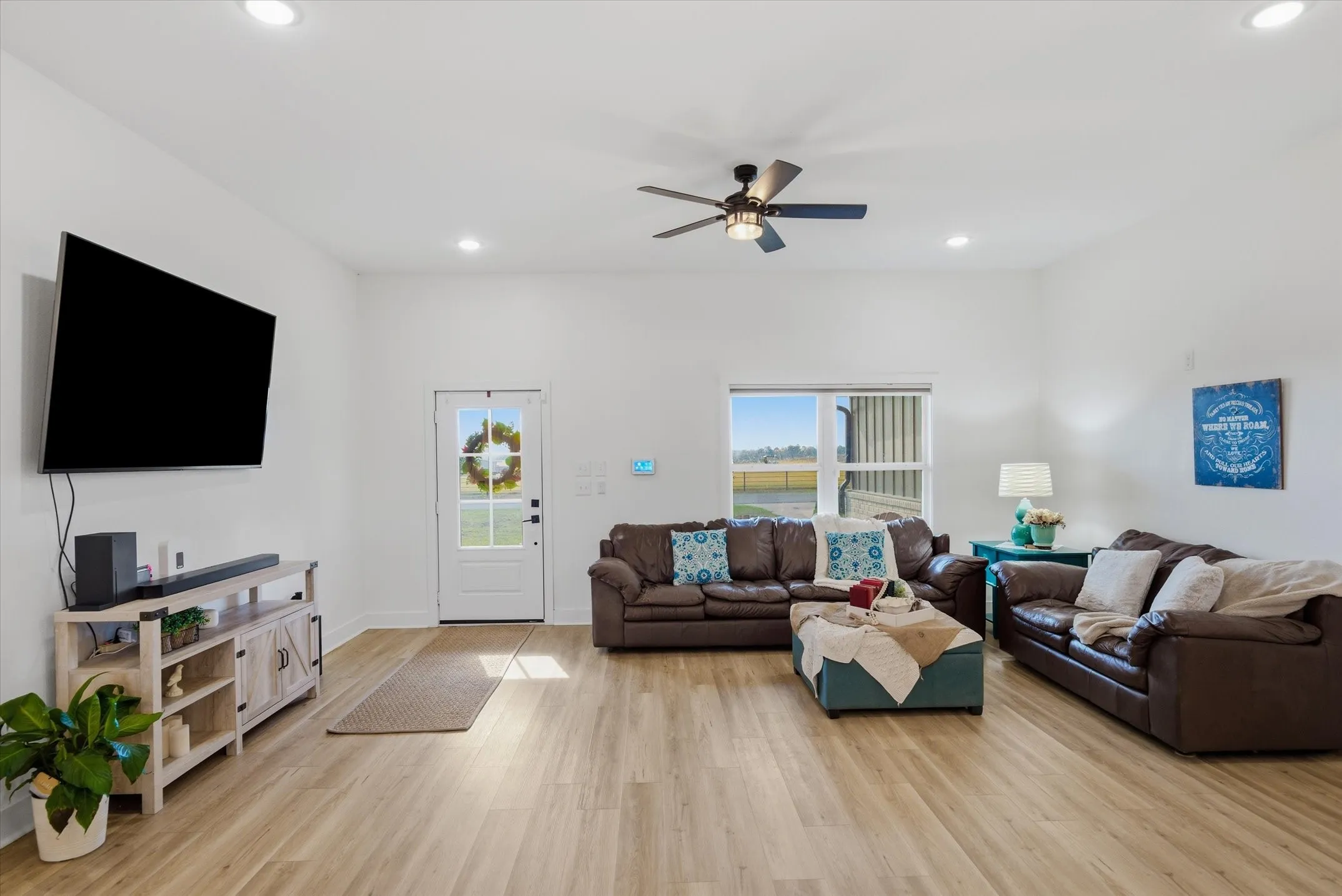 Single Family Residence For Sale in Smith County , 12608 CR 499, Lindale, Texas 75771, 4 Bedroom, 2 Bathroom, 2 Garage spaces, 1,842 Sqft, built in 2022, mls#21391072, Real Estate Agent in Lindale, Homes For Sale in Smith county, Homes For Sale in Lindale, Realtor in Lindale Texas, Real Estate Brokerage Independent Realty Texas, Luminita Cordes Realtor