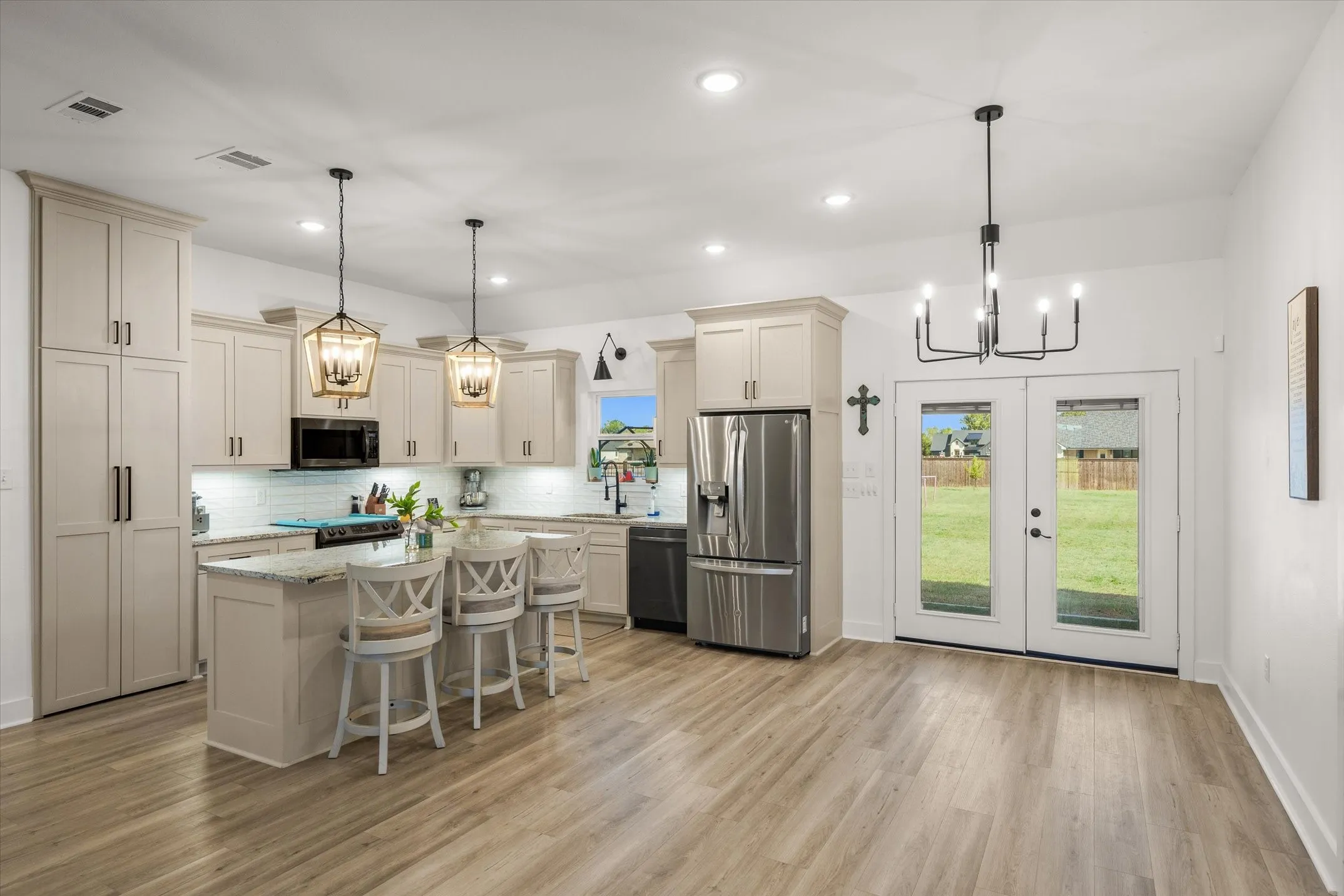 Single Family Residence For Sale in Smith County , 12608 CR 499, Lindale, Texas 75771, 4 Bedroom, 2 Bathroom, 2 Garage spaces, 1,842 Sqft, built in 2022, mls#21391072, Real Estate Agent in Lindale, Homes For Sale in Smith county, Homes For Sale in Lindale, Realtor in Lindale Texas, Real Estate Brokerage Independent Realty Texas, Luminita Cordes Realtor