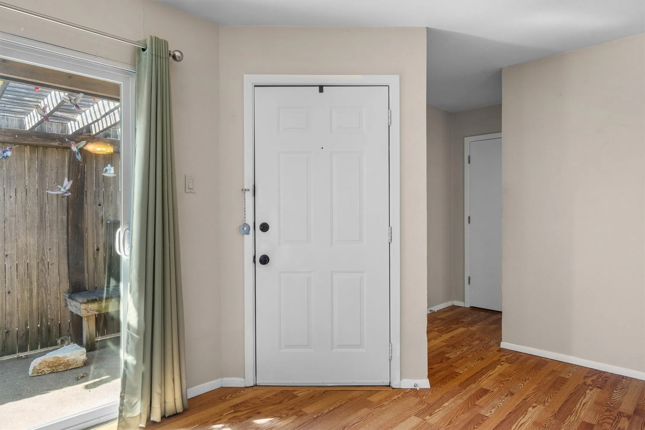 Duplex For Rent in Tarrant County , 726 Michol Street, Grapevine, Texas 76051, 3 Bedroom, 2 Bathroom, Garage spaces, 1,204 Sqft, built in 1983, mls#21385864, Real Estate Agent in Grapevine, Homes For Rent in Tarrant county, Homes For Rent in Grapevine, Realtor in Grapevine Texas, Real Estate Brokerage Independent Realty Texas, Luminita Cordes Realtor