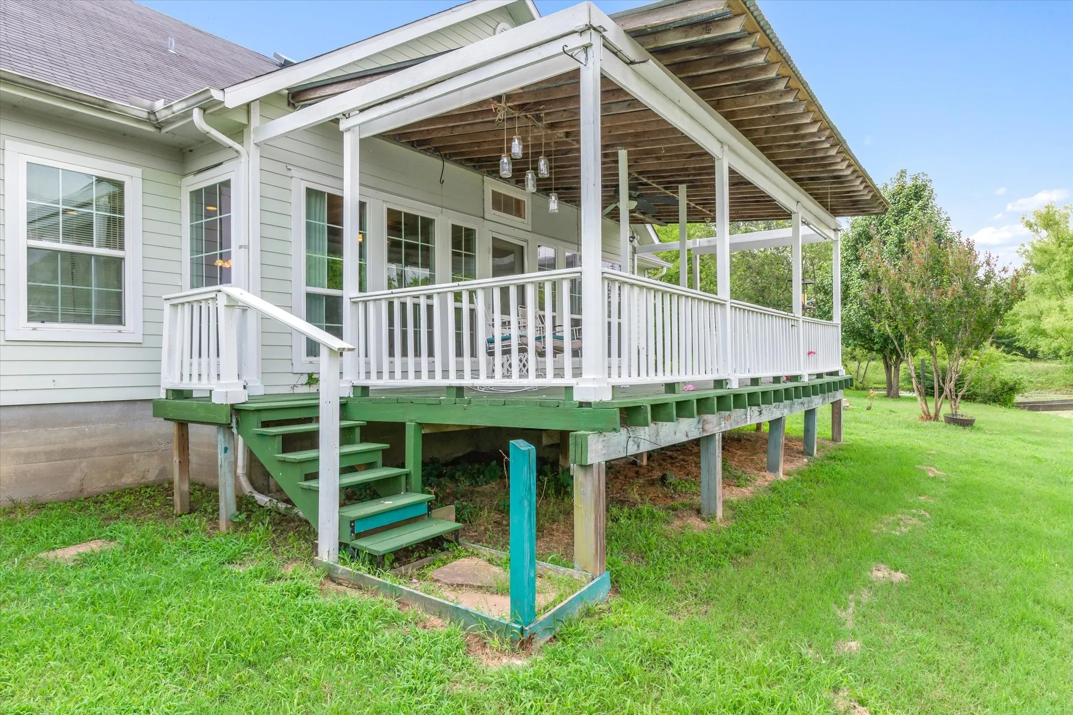 Single Family Residence For Sale in Van Zandt County , 11286 FM 17, Grand Saline, Texas 75140, 3 Bedroom, 3 Bathroom, Garage spaces, 2,400 Sqft, built in 2017, mls#21391127, Real Estate Agent in Grand Saline, Homes For Sale in Van Zandt county, Homes For Sale in Grand Saline, Realtor in Grand Saline Texas, Real Estate Brokerage Independent Realty Texas, Luminita Cordes Realtor