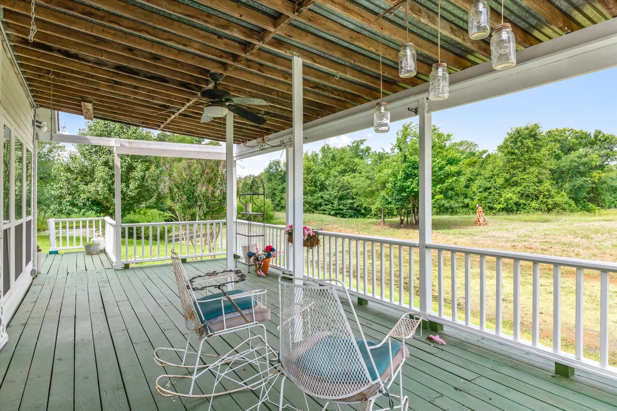 Single Family Residence For Sale in Van Zandt County , 11286 FM 17, Grand Saline, Texas 75140, 3 Bedroom, 3 Bathroom, Garage spaces, 2,400 Sqft, built in 2017, mls#21391127, Real Estate Agent in Grand Saline, Homes For Sale in Van Zandt county, Homes For Sale in Grand Saline, Realtor in Grand Saline Texas, Real Estate Brokerage Independent Realty Texas, Luminita Cordes Realtor