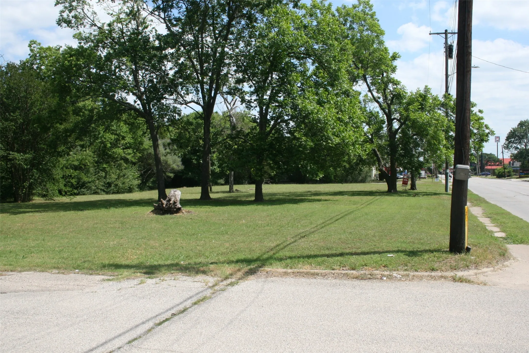 Unimproved Land For Sale in Kaufman County , 1507 S Washington Street, Kaufman, Texas 75142, 0, 0, Garage spaces, 0 Sqft, built in 0, mls#21385128, Real Estate Agent in Kaufman, Homes For Sale in Kaufman county, Homes For Sale in Kaufman, Realtor in Kaufman Texas, Real Estate Brokerage Independent Realty Texas, Luminita Cordes Realtor