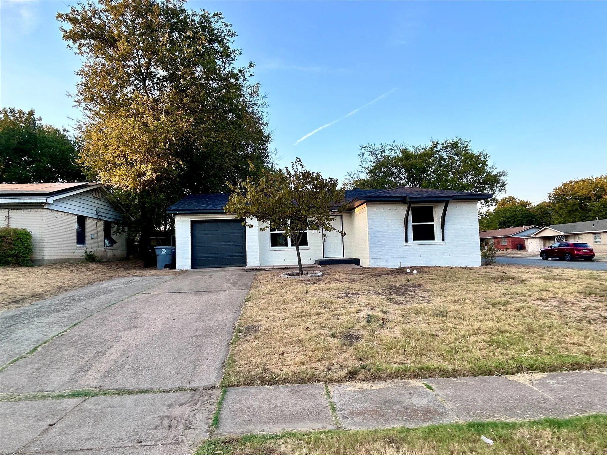 Single Family Residence For Sale in Dallas County , 705 Jadewood Drive, Dallas, Texas 75232, 3 Bedroom, 1 Bathroom, 1 Garage spaces, 946 Sqft, built in 1958, mls#21391133, Real Estate Agent in Dallas, Homes For Sale in Dallas county, Homes For Sale in Dallas, Realtor in Dallas Texas, Real Estate Brokerage Independent Realty Texas, Luminita Cordes Realtor