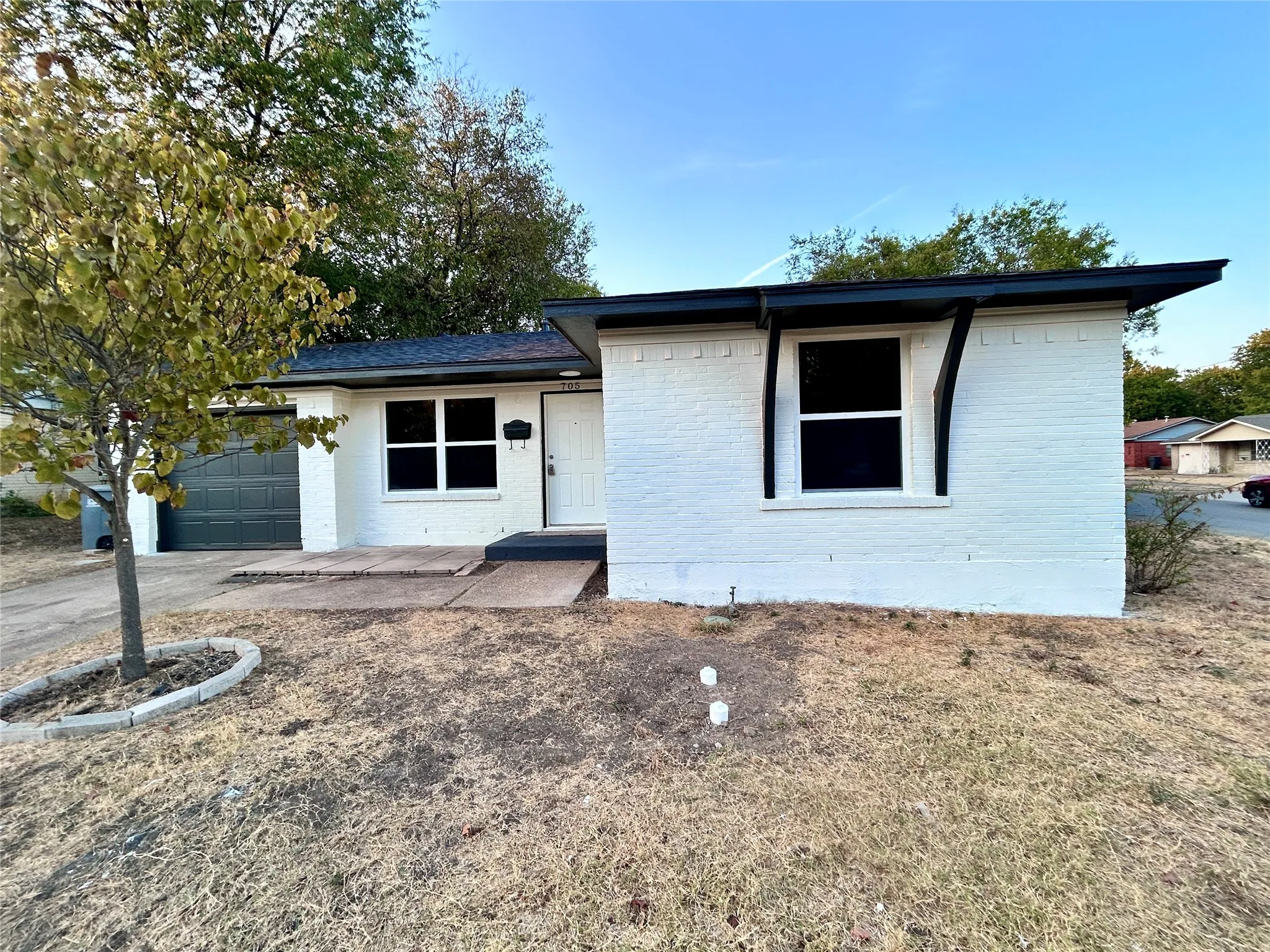 Single Family Residence For Sale in Dallas County , 705 Jadewood Drive, Dallas, Texas 75232, 3 Bedroom, 1 Bathroom, 1 Garage spaces, 946 Sqft, built in 1958, mls#21391133, Real Estate Agent in Dallas, Homes For Sale in Dallas county, Homes For Sale in Dallas, Realtor in Dallas Texas, Real Estate Brokerage Independent Realty Texas, Luminita Cordes Realtor
