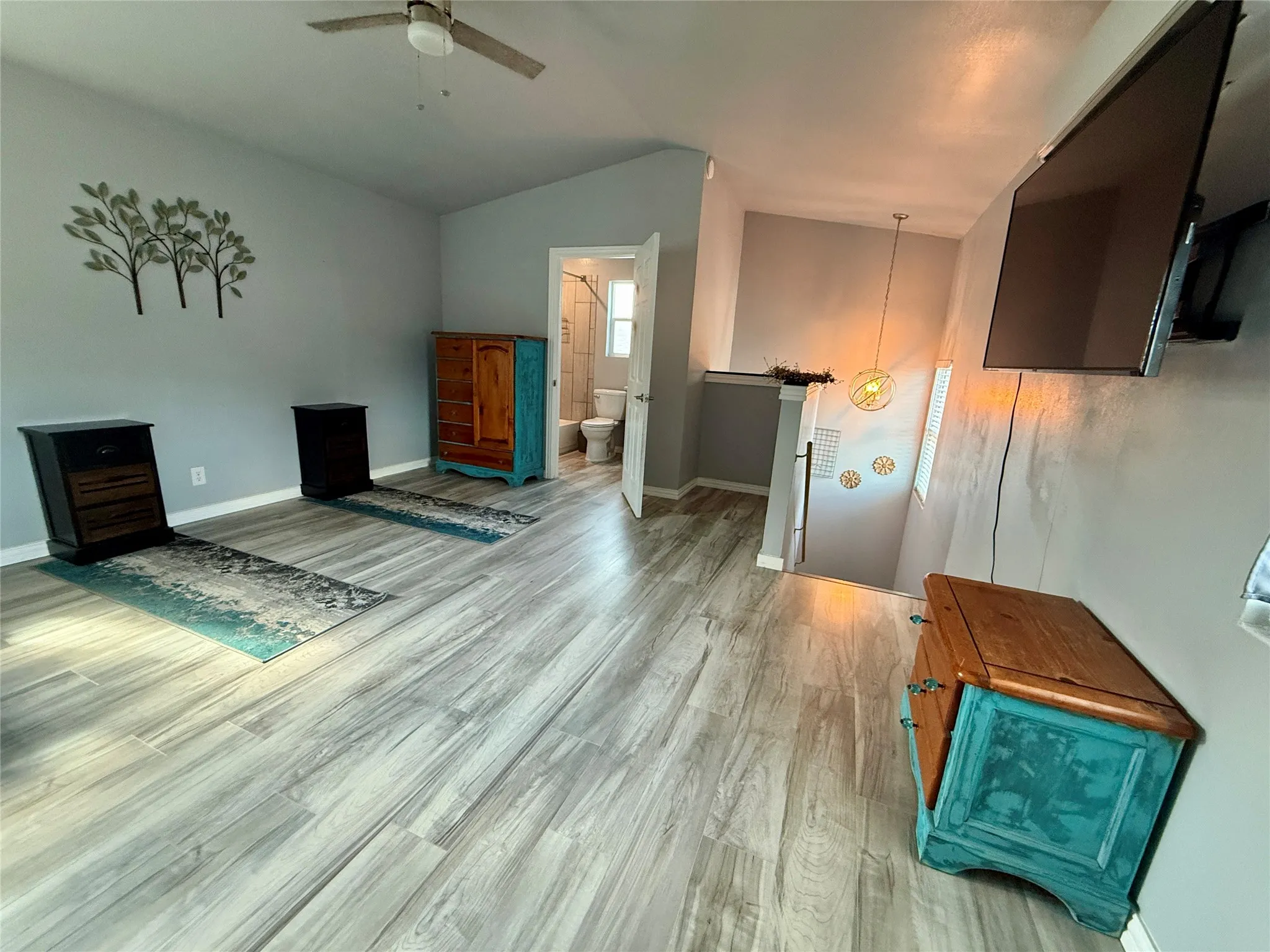 Single Family Residence For Rent in Hood County , 824 S Blue Quail Court, Granbury, Texas 76049, 1 Bedroom, 2 Bathroom, Garage spaces, 768 Sqft, built in 2021, mls#21391120, Real Estate Agent in Granbury, Homes For Rent in Hood county, Homes For Rent in Granbury, Realtor in Granbury Texas, Real Estate Brokerage Independent Realty Texas, Luminita Cordes Realtor