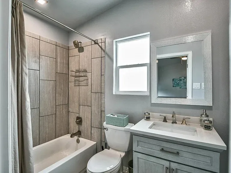 Single Family Residence For Rent in Hood County , 824 S Blue Quail Court, Granbury, Texas 76049, 1 Bedroom, 2 Bathroom, Garage spaces, 768 Sqft, built in 2021, mls#21391120, Real Estate Agent in Granbury, Homes For Rent in Hood county, Homes For Rent in Granbury, Realtor in Granbury Texas, Real Estate Brokerage Independent Realty Texas, Luminita Cordes Realtor